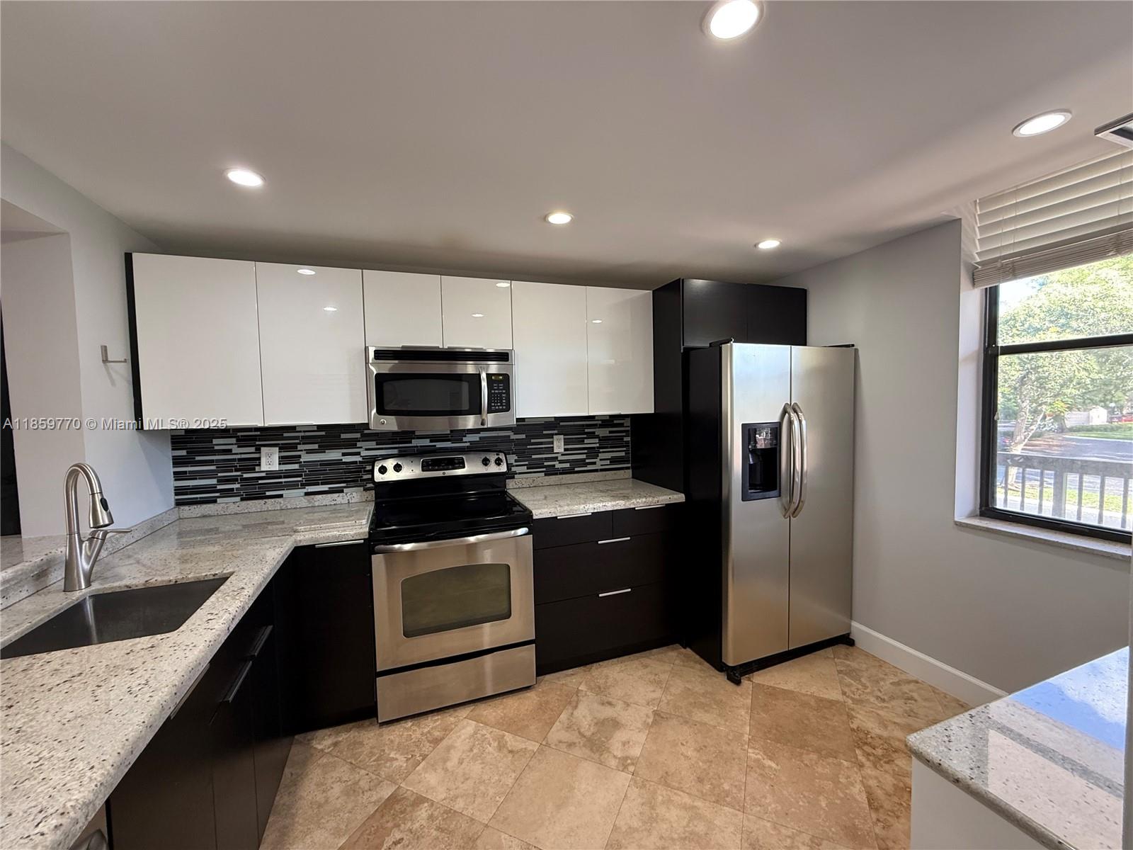 Applewood Village Ii-E Co