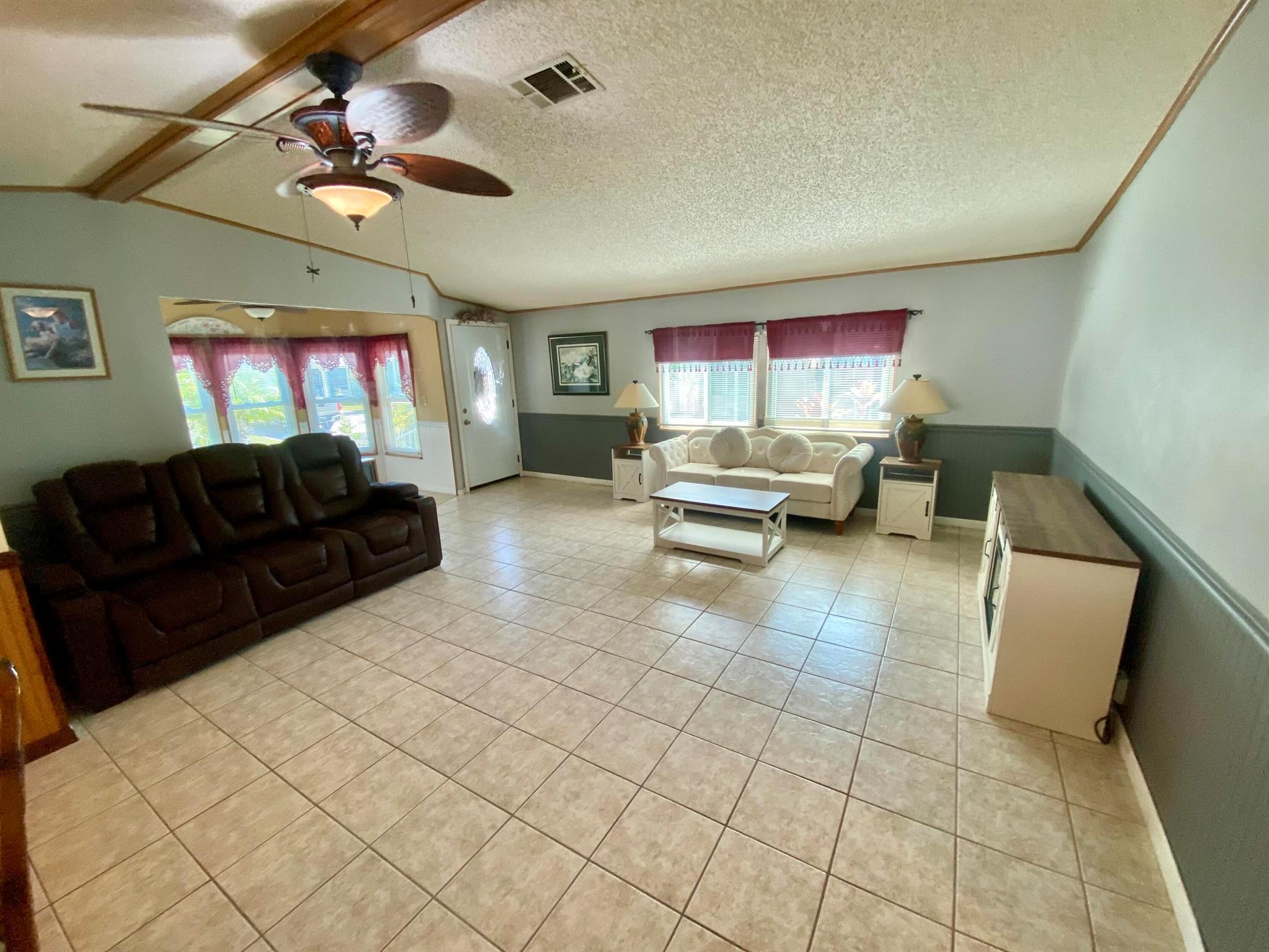 Homes for sale in Fort Pierce, FL | 469 Hemingway Terrace, Fort Pierce, FL 34982 | MLS# R11116215