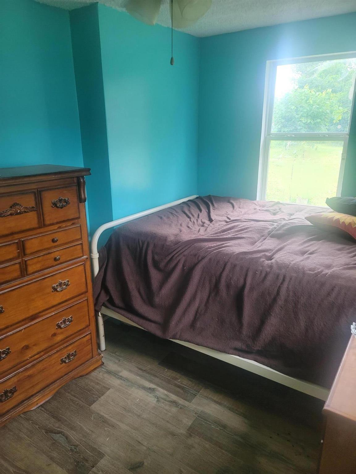 Homes for sale in Blountstown, FL | 25541 Ne Pennington Street, Blountstown, FL 32424 | MLS# R11116285