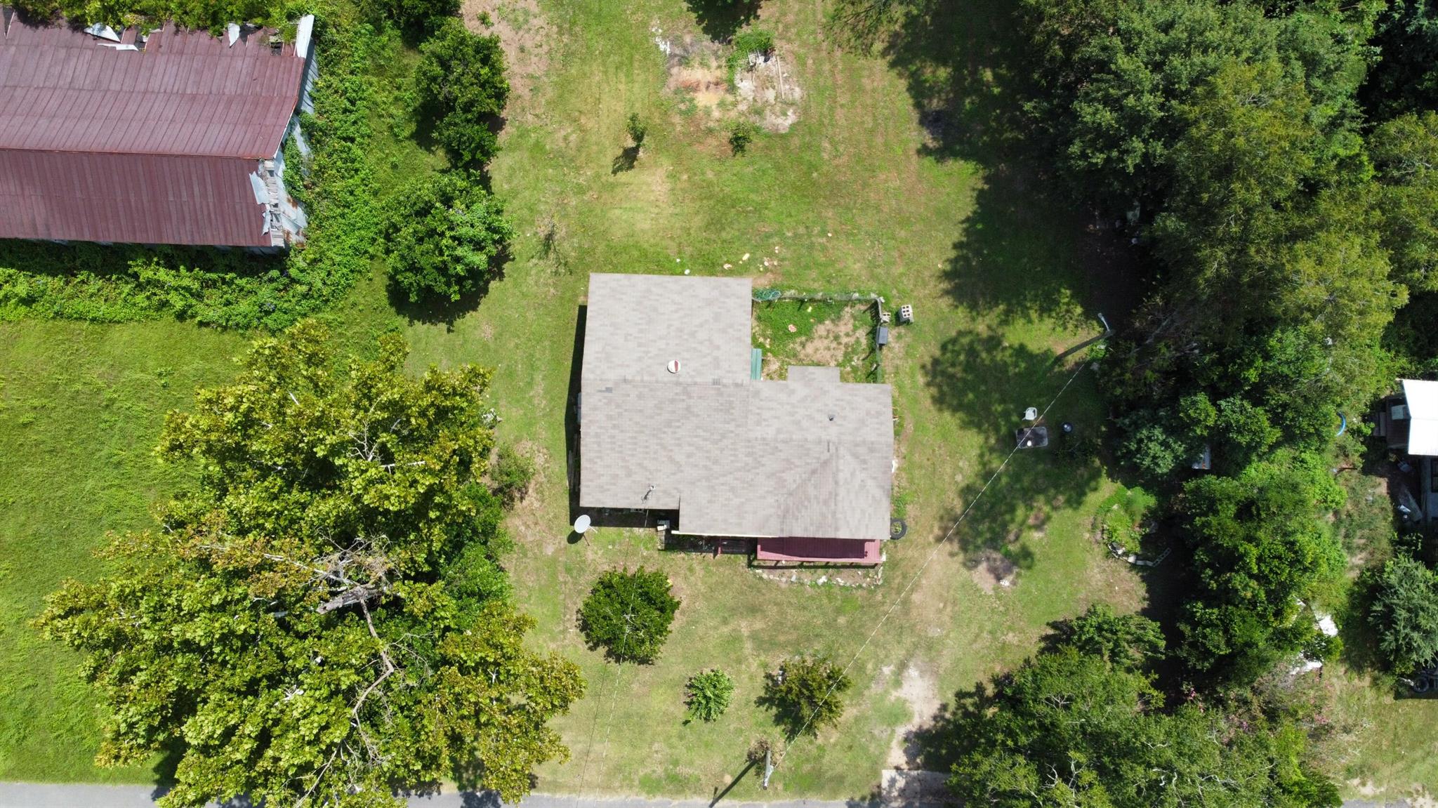 Homes for sale in Blountstown, FL | 25541 Ne Pennington Street, Blountstown, FL 32424 | MLS# R11116285