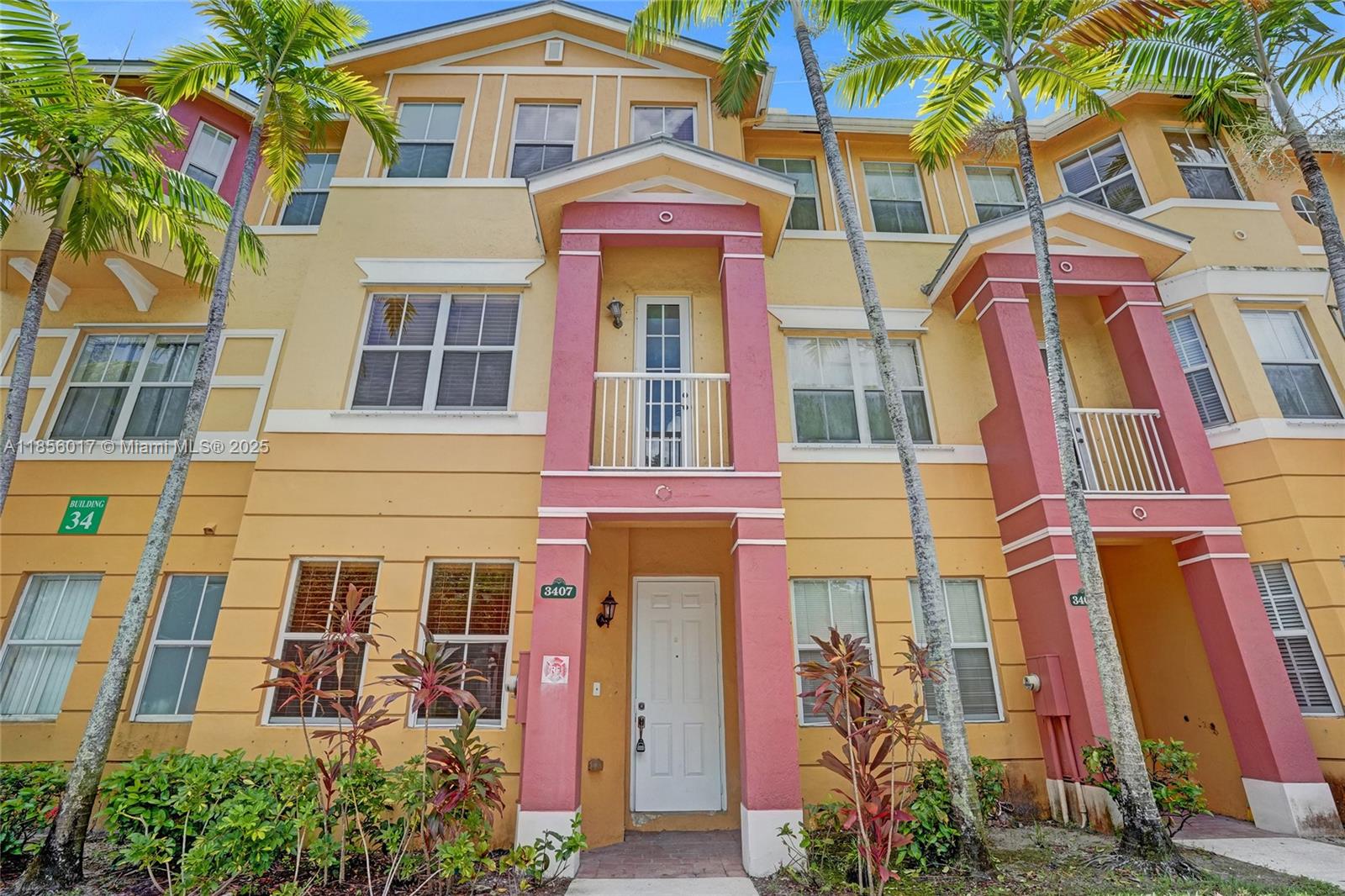 Shoma Townhomes At Royal