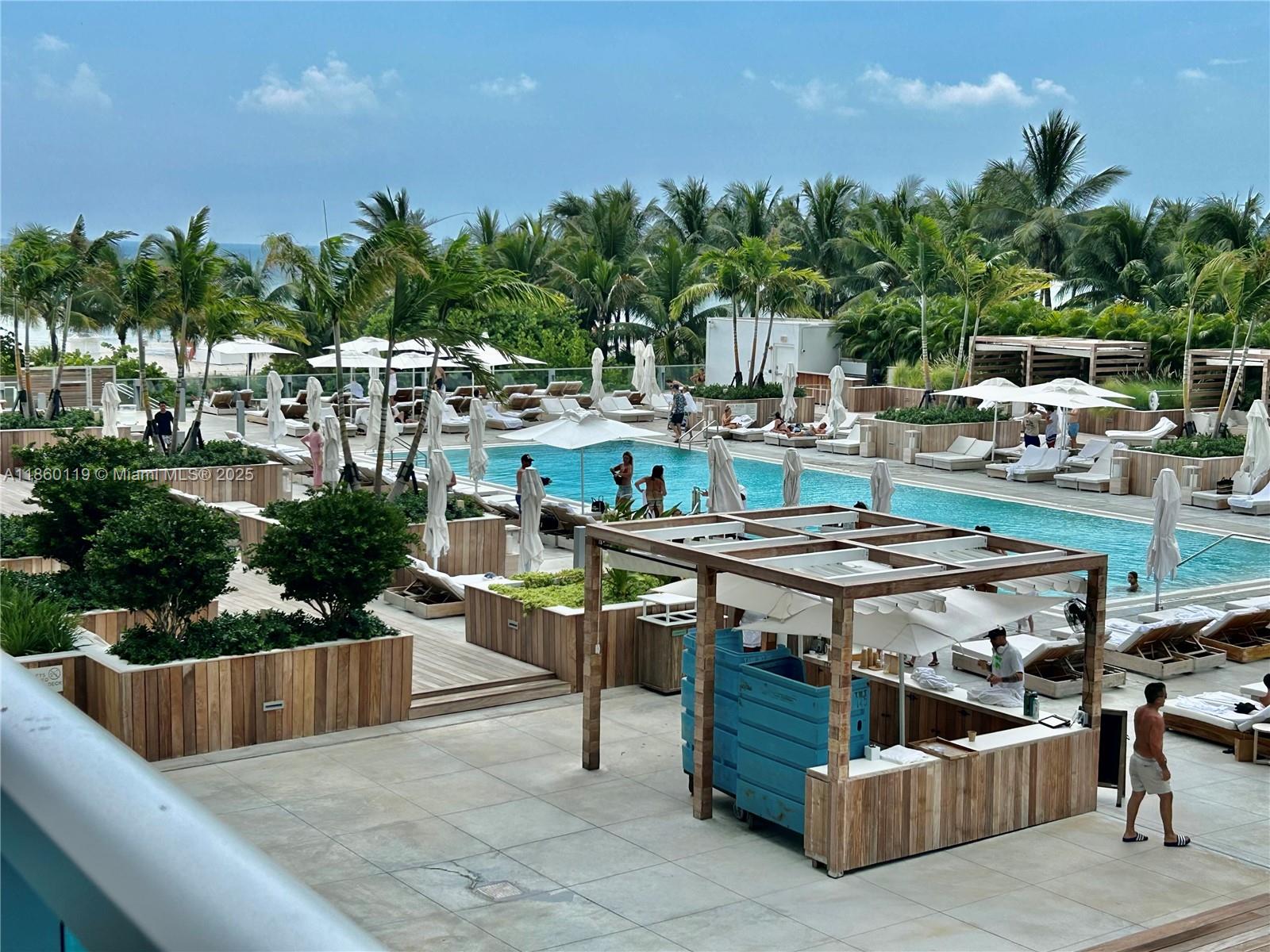 Roney Palace Condo