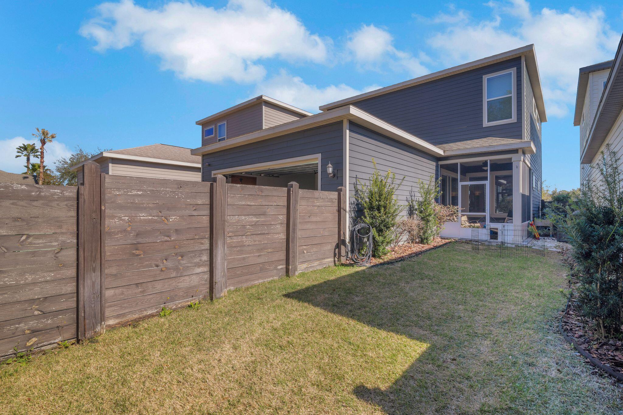 Homes for sale in Gainesville, FL | 6450 Sw 77Th Street, Gainesville, FL 32608 | MLS# R11116391