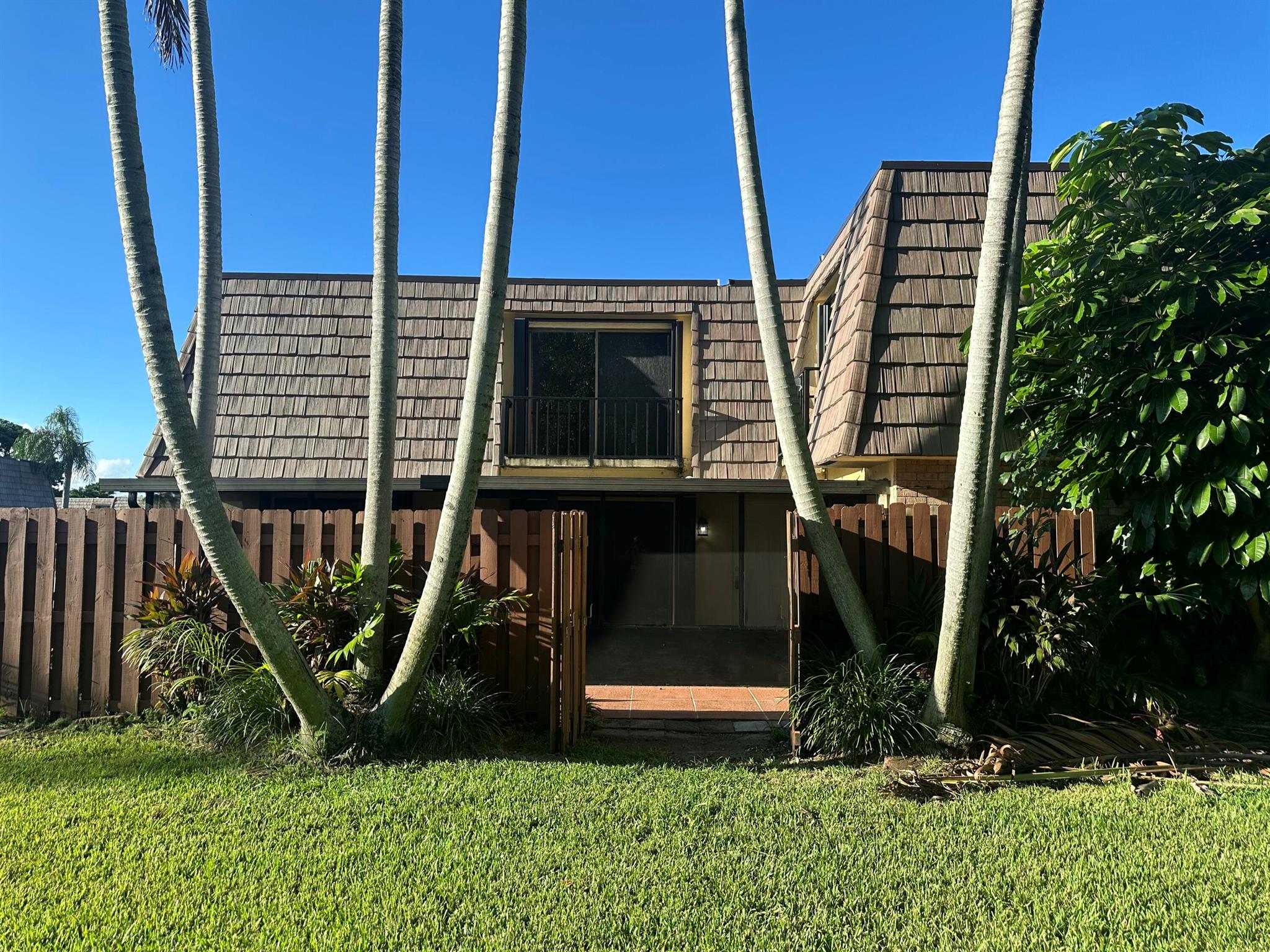 Homes for sale in Palm Springs, FL | 622 Springdale Circle, Palm Springs, FL 33461 | MLS# R11116397