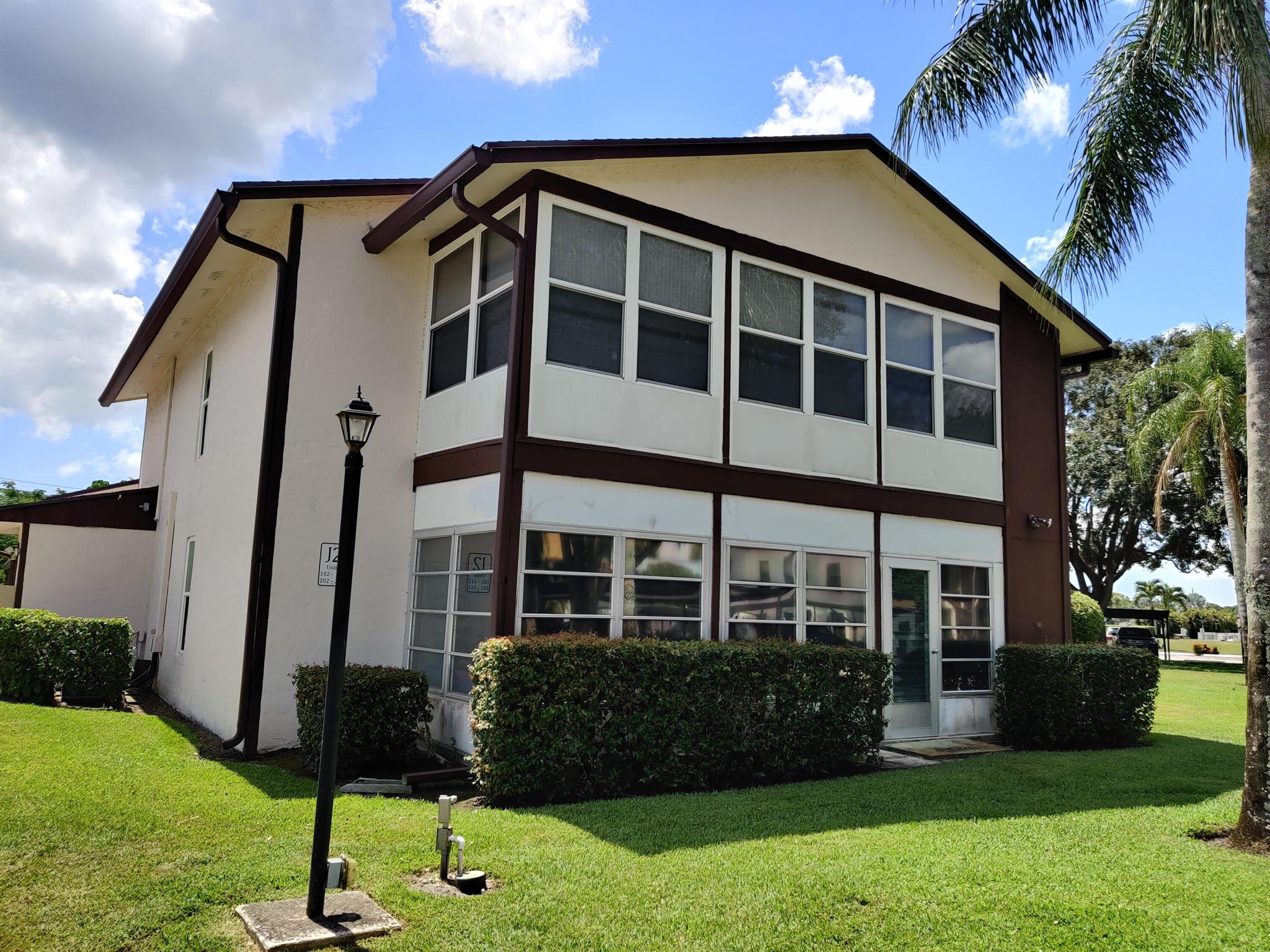 Homes for sale in Stuart, FL | 6531 Se Federal Hwy #J202, Stuart, FL 34997 | MLS# R11116416