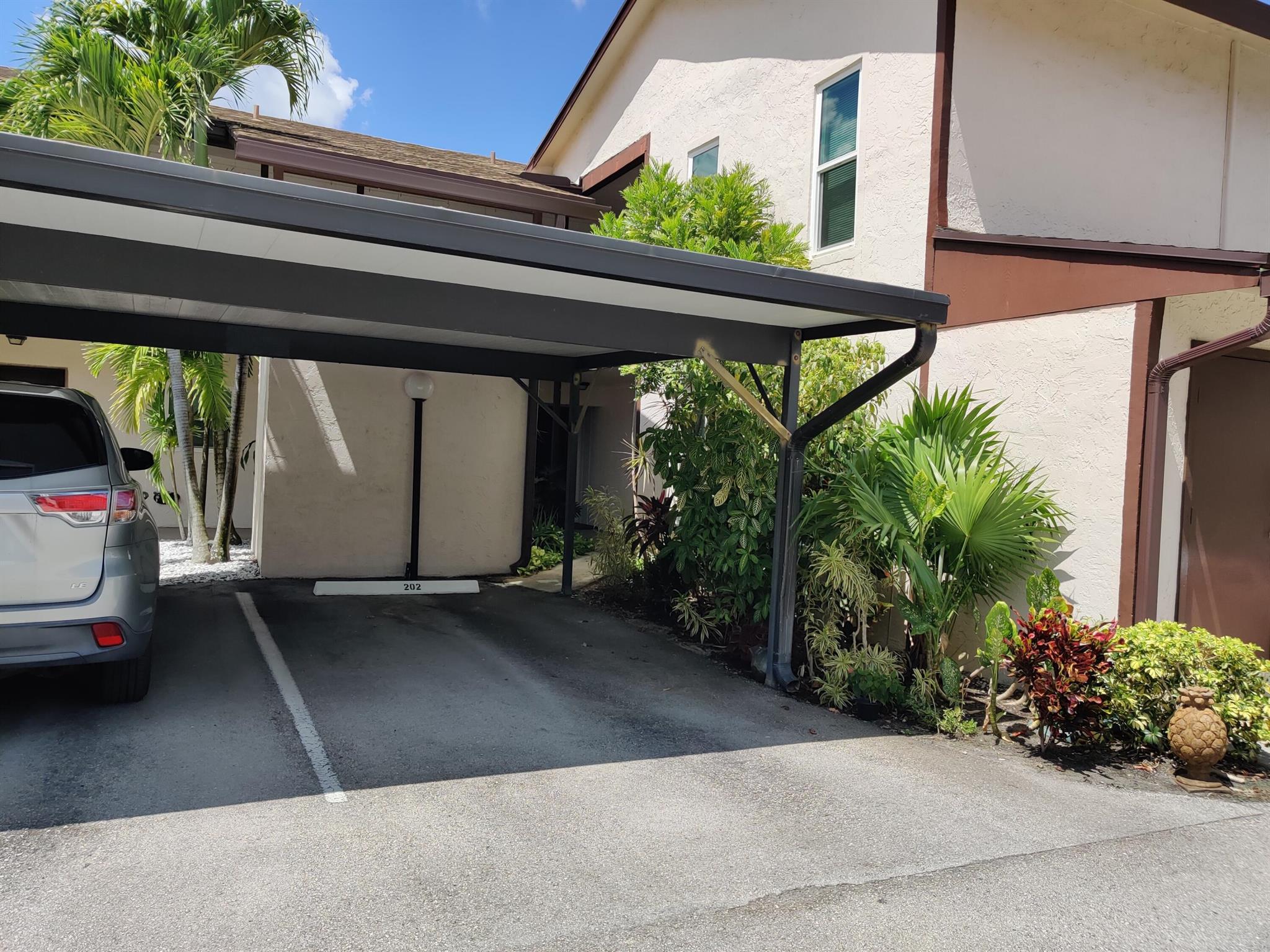 Homes for sale in Stuart, FL | 6531 Se Federal Hwy #J202, Stuart, FL 34997 | MLS# R11116416