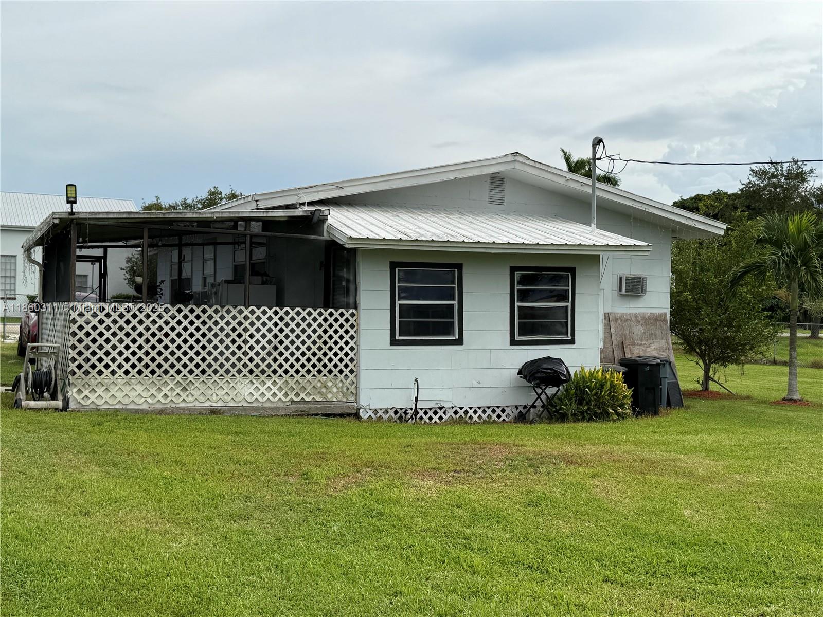Homes for sale in Moore Haven, FL | 315 Avenue J, Moore Haven, FL 33471 | MLS# A11860311