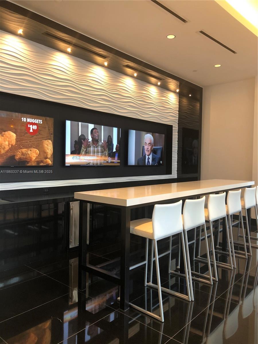851 NE 1st Ave #3904, Miami FL 33132