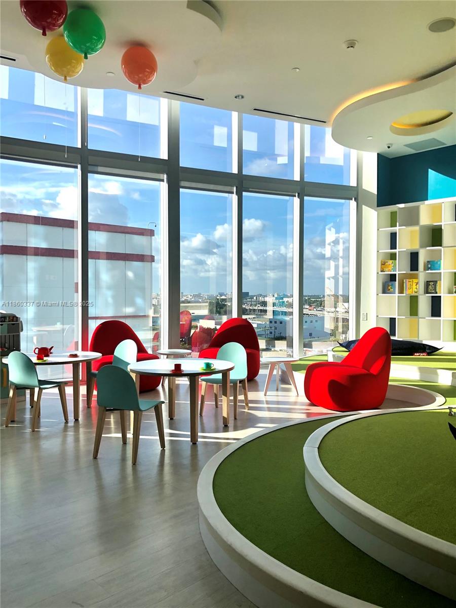 851 NE 1st Ave #3904, Miami FL 33132