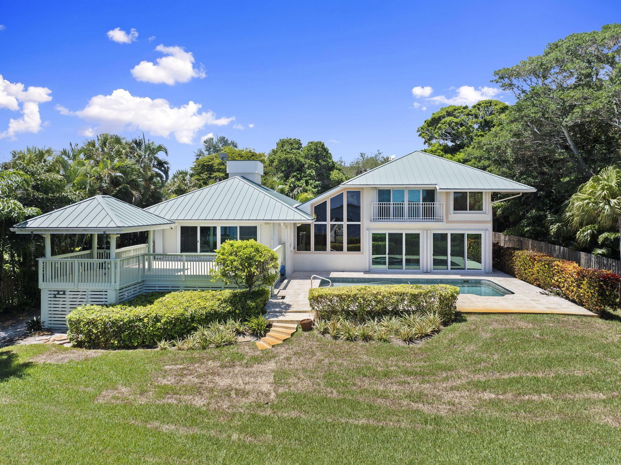 Homes for sale in Sewalls Point, FL | 76 S Sewalls Point Road, Sewalls Point, FL 34996 | MLS# R11116529