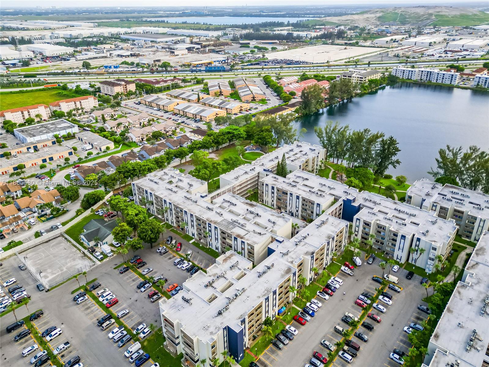 Samari Lake East Condo