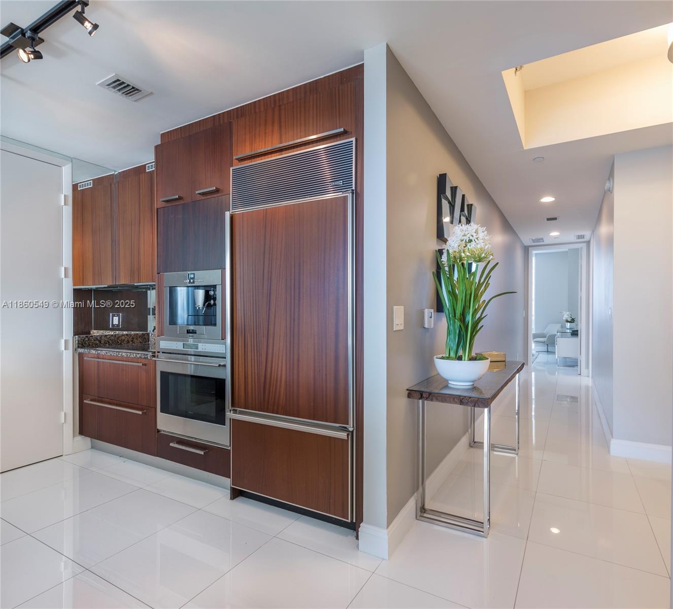 15811 Collins Ave #1102, Sunny Isles Beach FL 33160