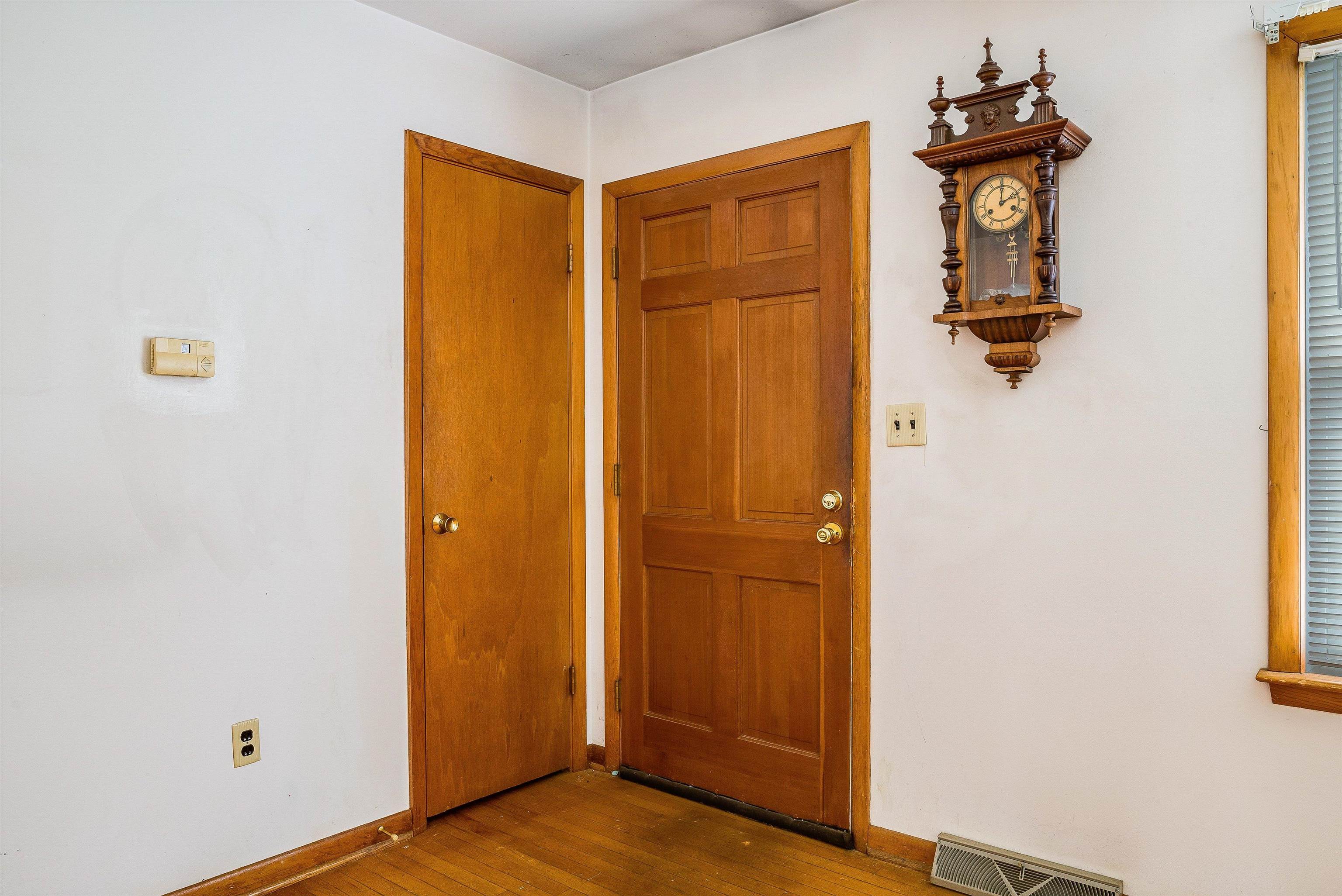 72 Hudson Ave