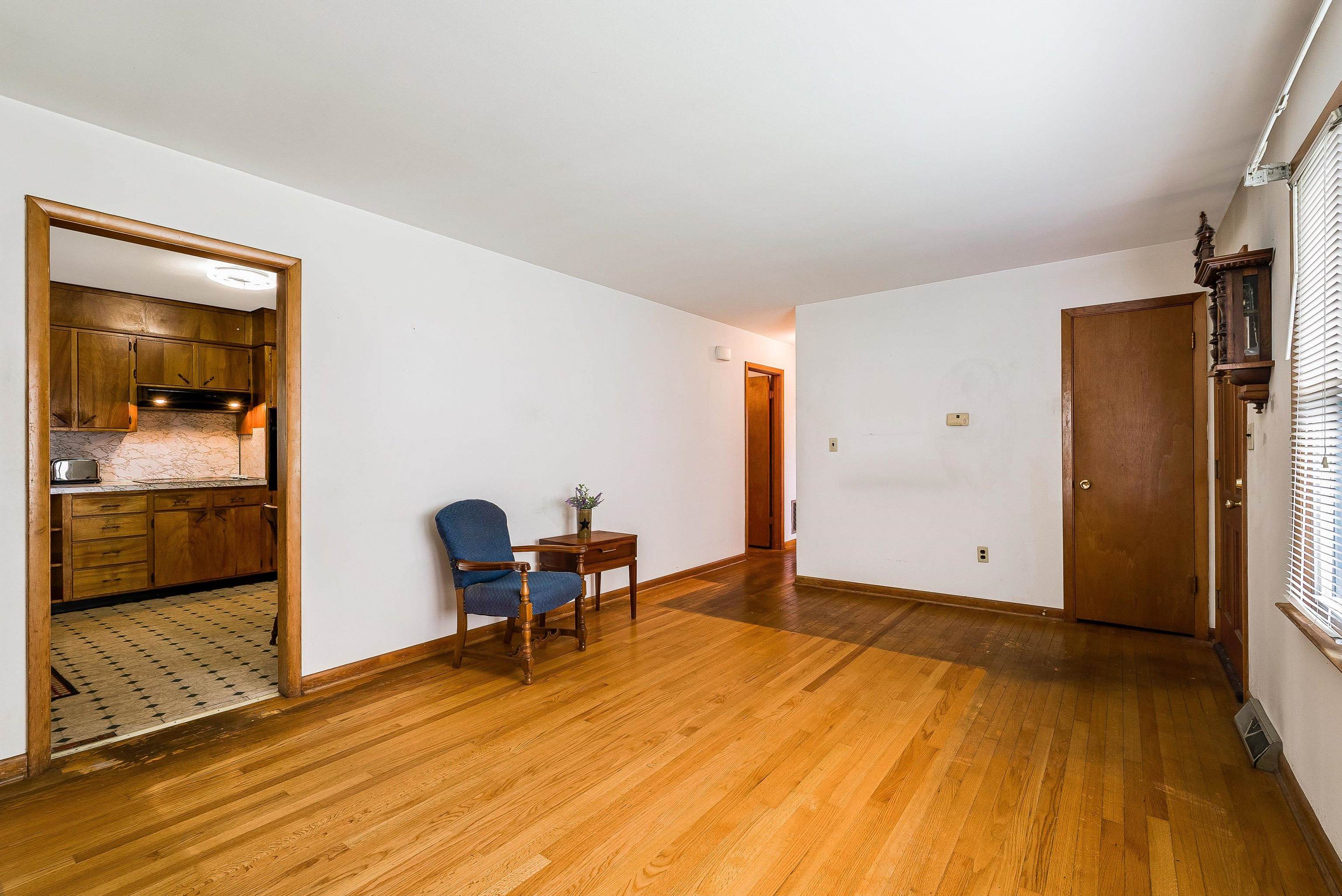 72 Hudson Ave