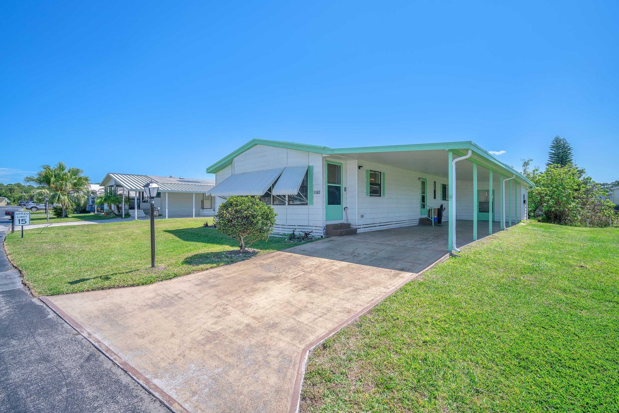 Pinelake Gardens & Estates