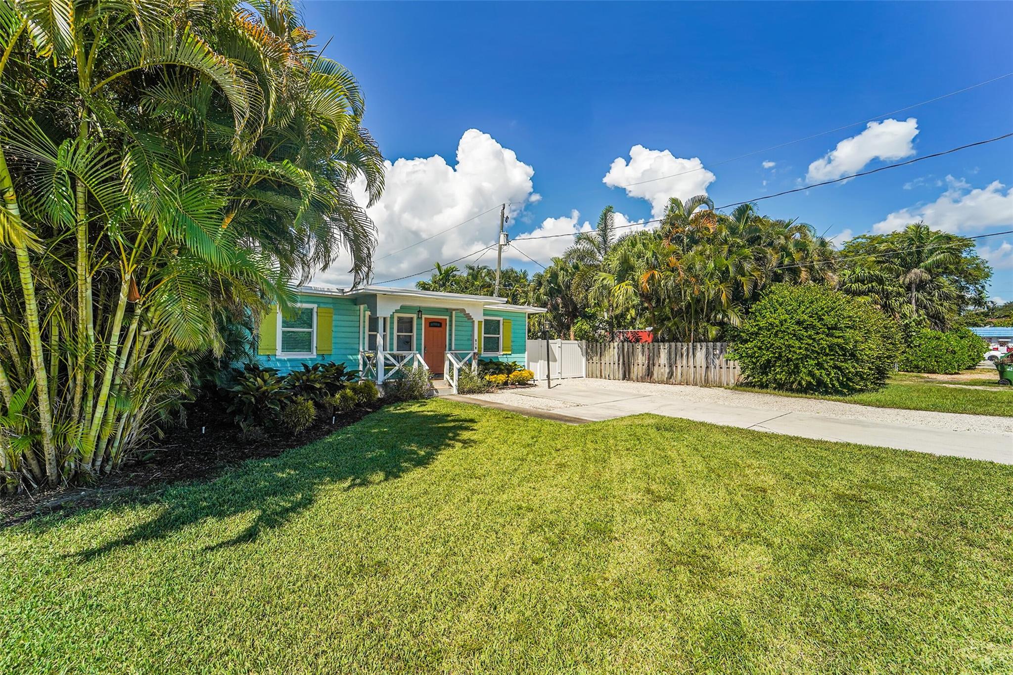 810 NE 14th Court Fort Lauderdale FL 33304 | F10521028