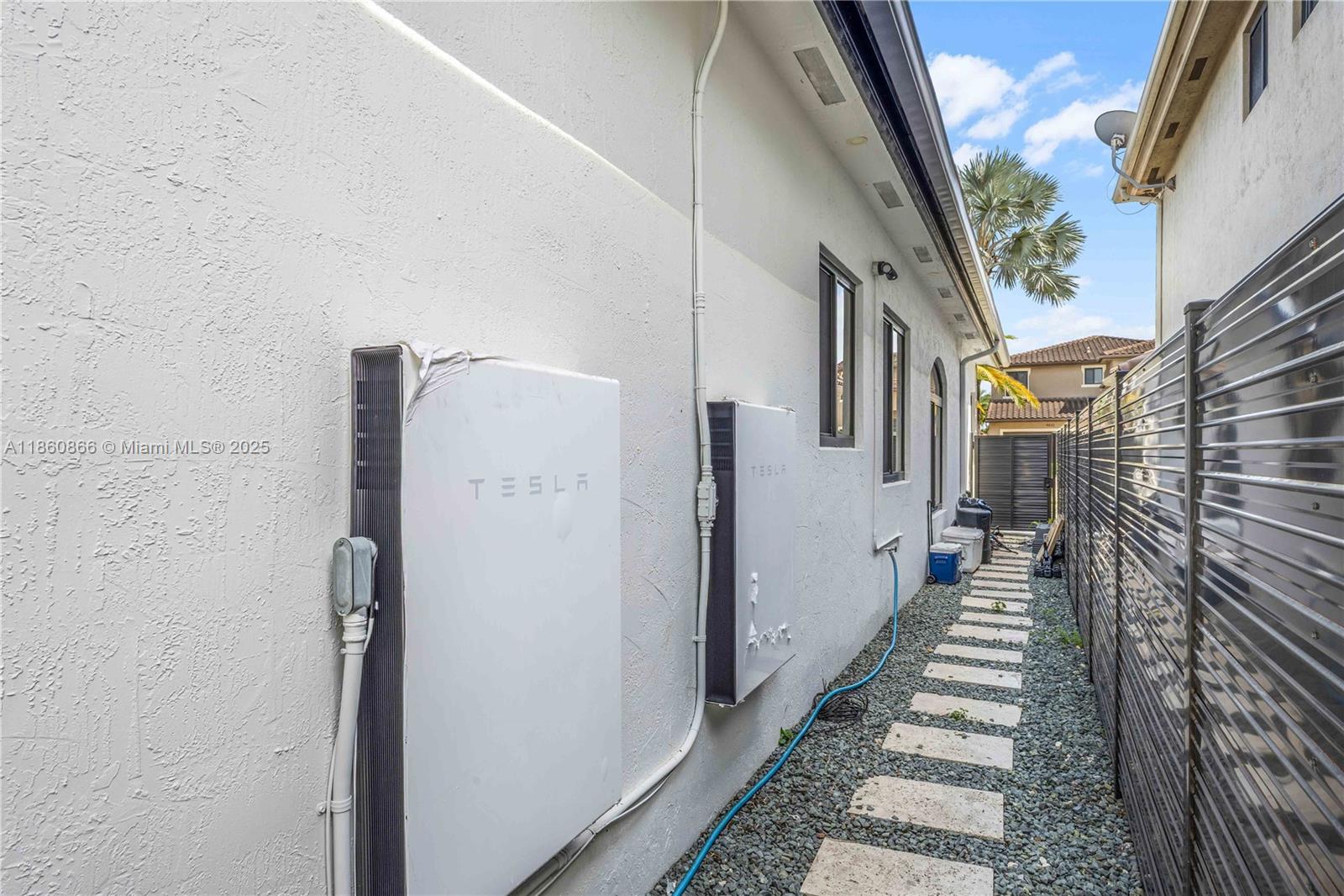 Homes for sale in Miami, FL | 14625 Sw 17Th St, Miami, FL 33175 | MLS# A11860866