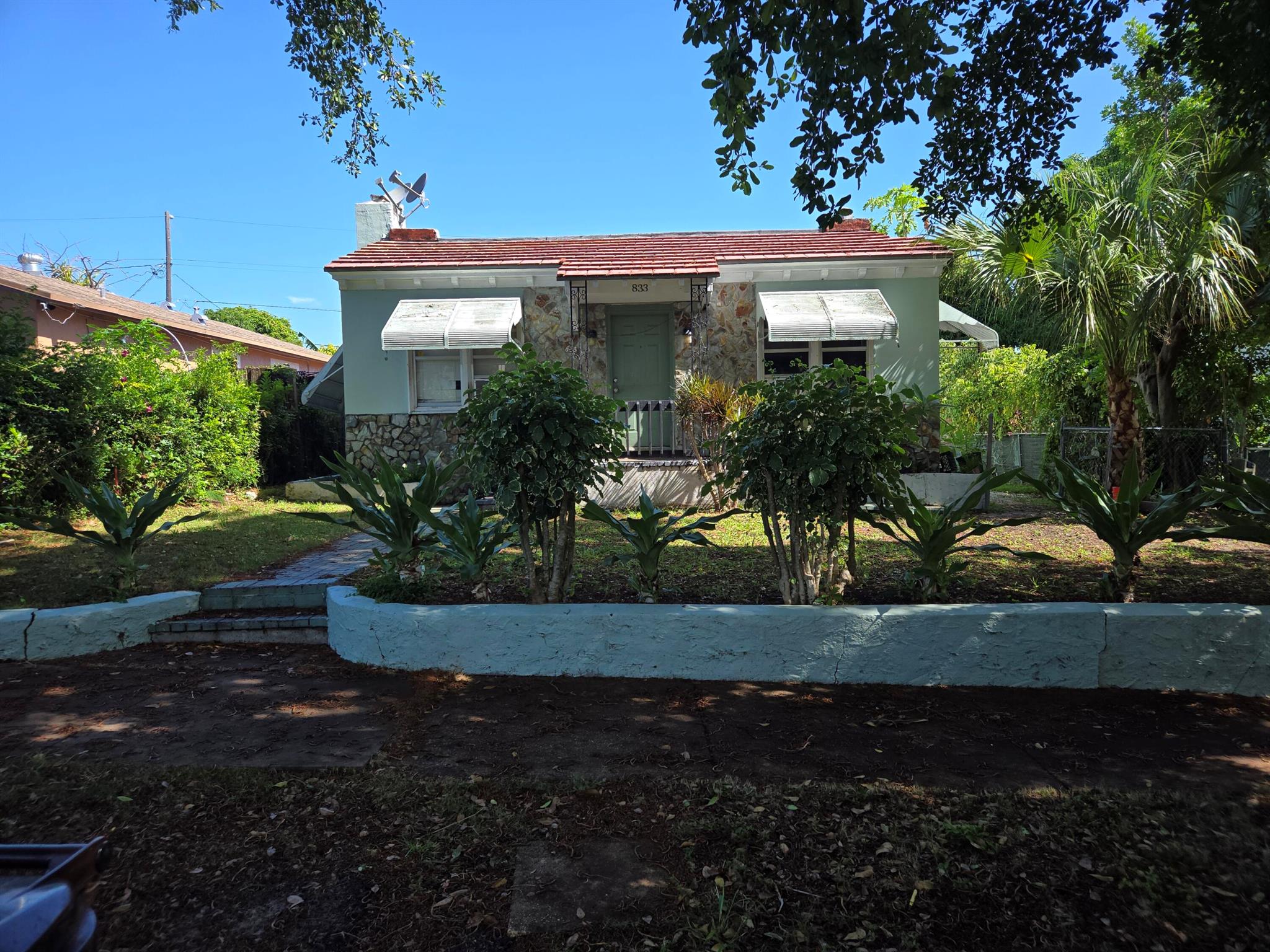 833 30th Court West Palm Beach FL 33407 | R11116714