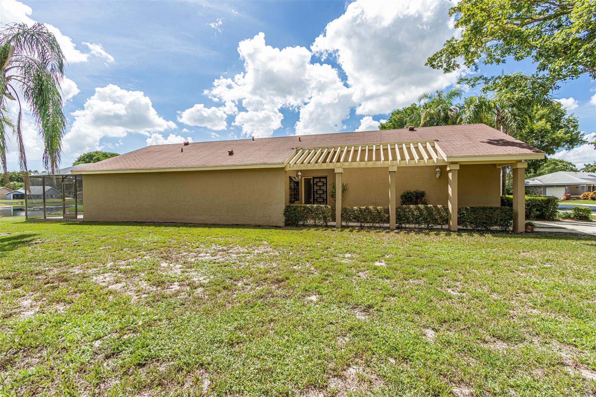 Homes for sale in Coconut Creek, FL | 4915 Calamondin Cir, Coconut Creek, FL 33063 | MLS# F10518326