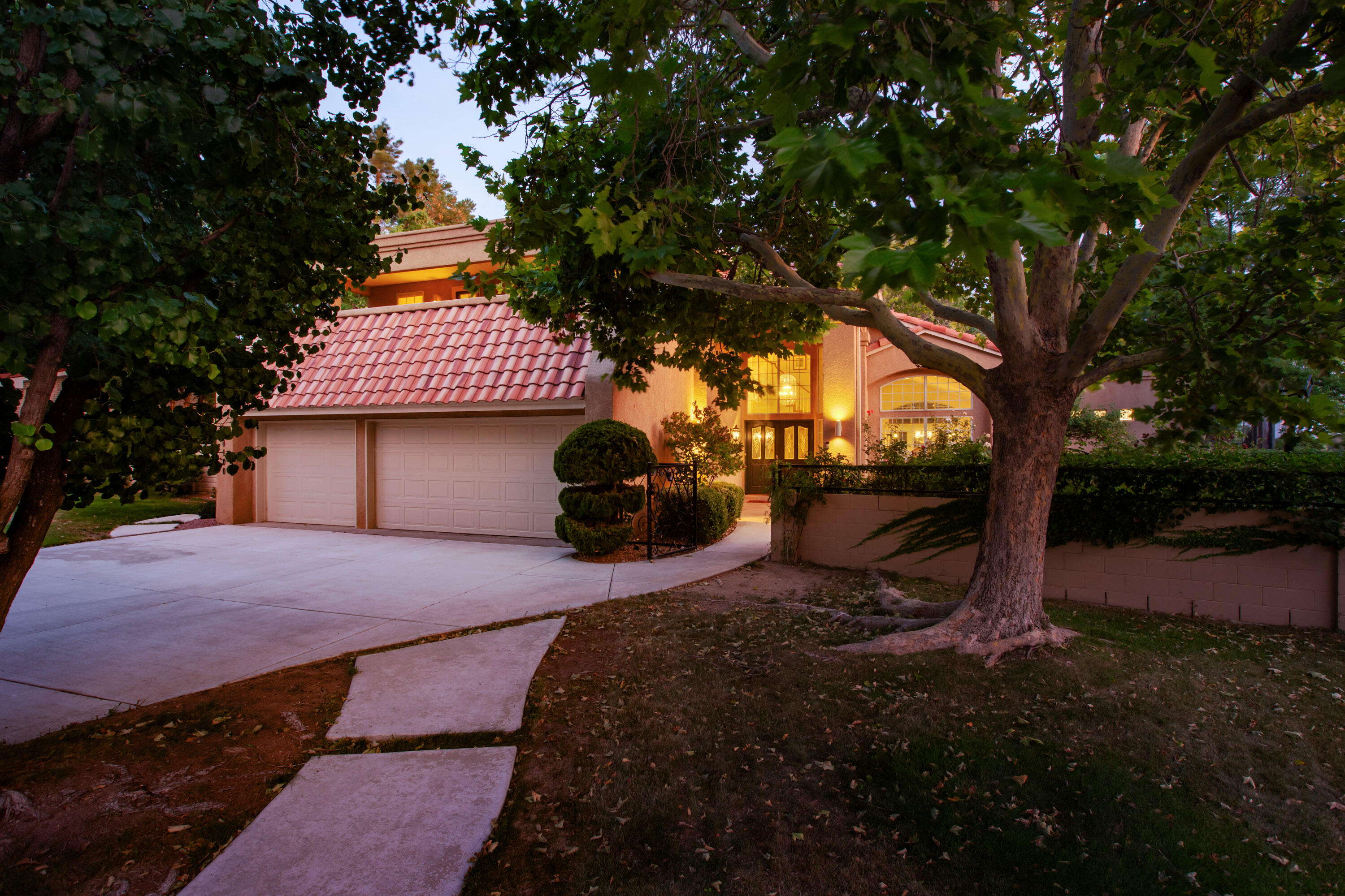 Homes for sale in Albuquerque, NM | 10100 Masters Dr Ne, Albuquerque, NM 87111 | MLS# 1089875