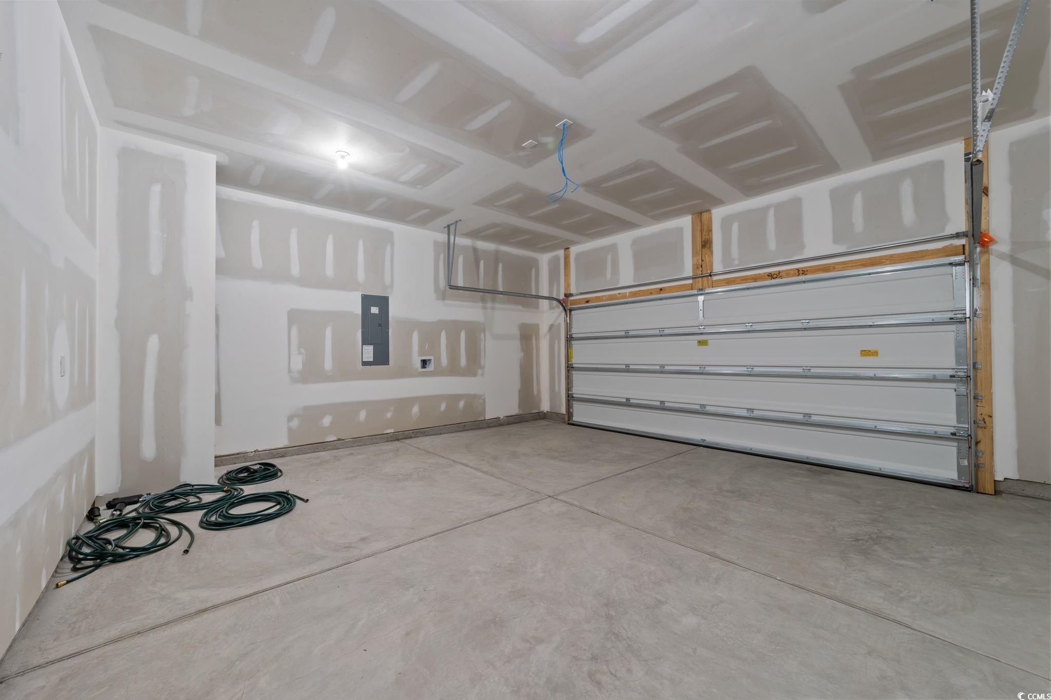 787 Ebb Tide Rd. Little River, SC 29566