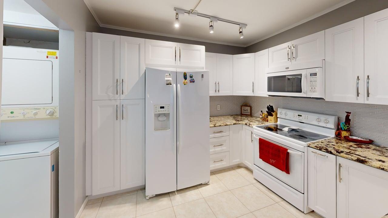 Homes for sale in West Palm Beach, FL | 4252 Palm Bay Cir #D, West Palm Beach, FL 33406 | MLS# F10521211