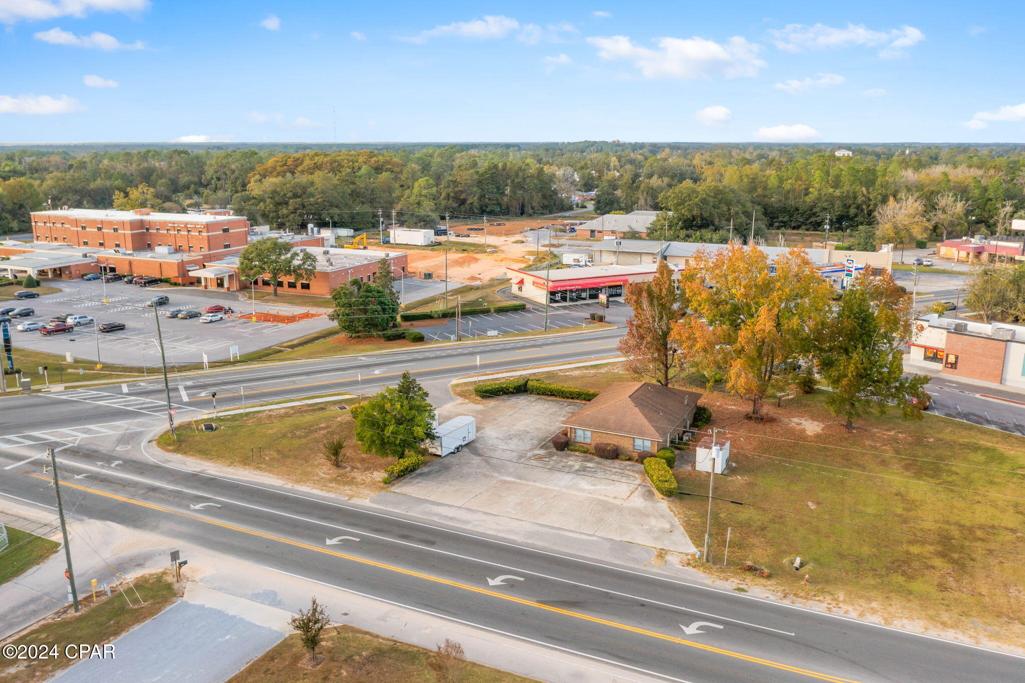 Listing photo id 19 for 1259 Main Street