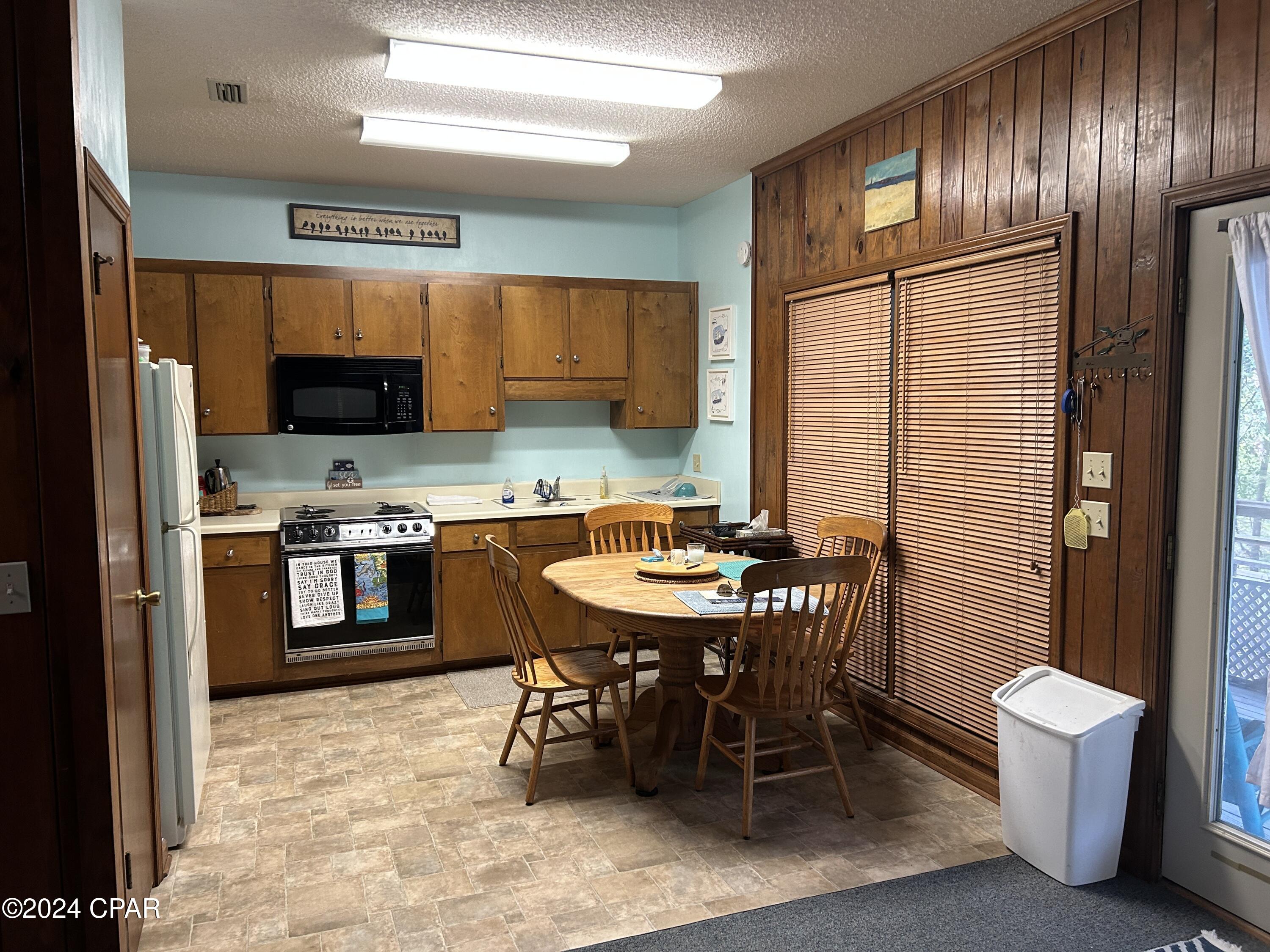 Image 11 For 704 Idlewood Drive 1