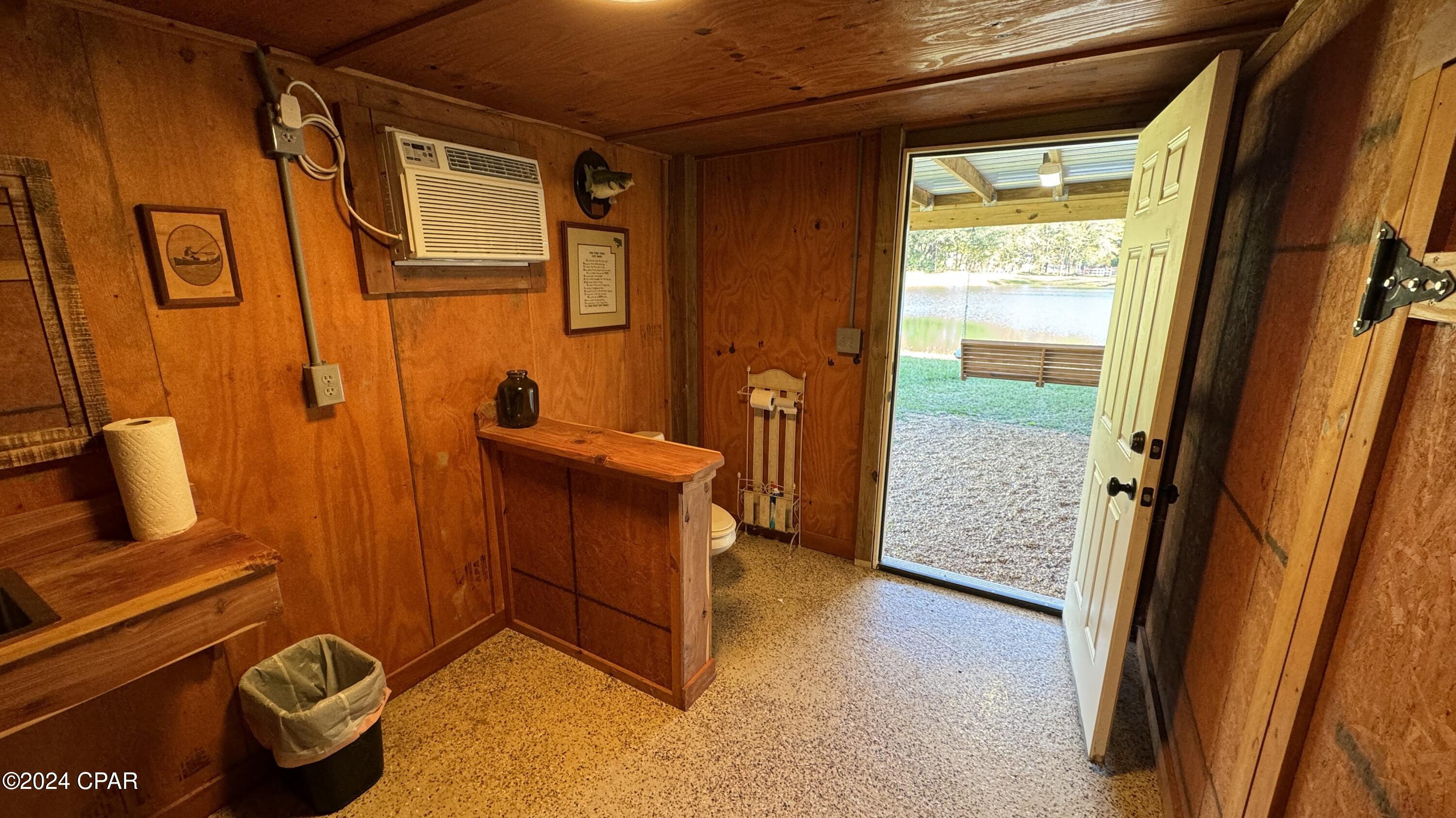 Image 46 For 1007 Whitaker Road