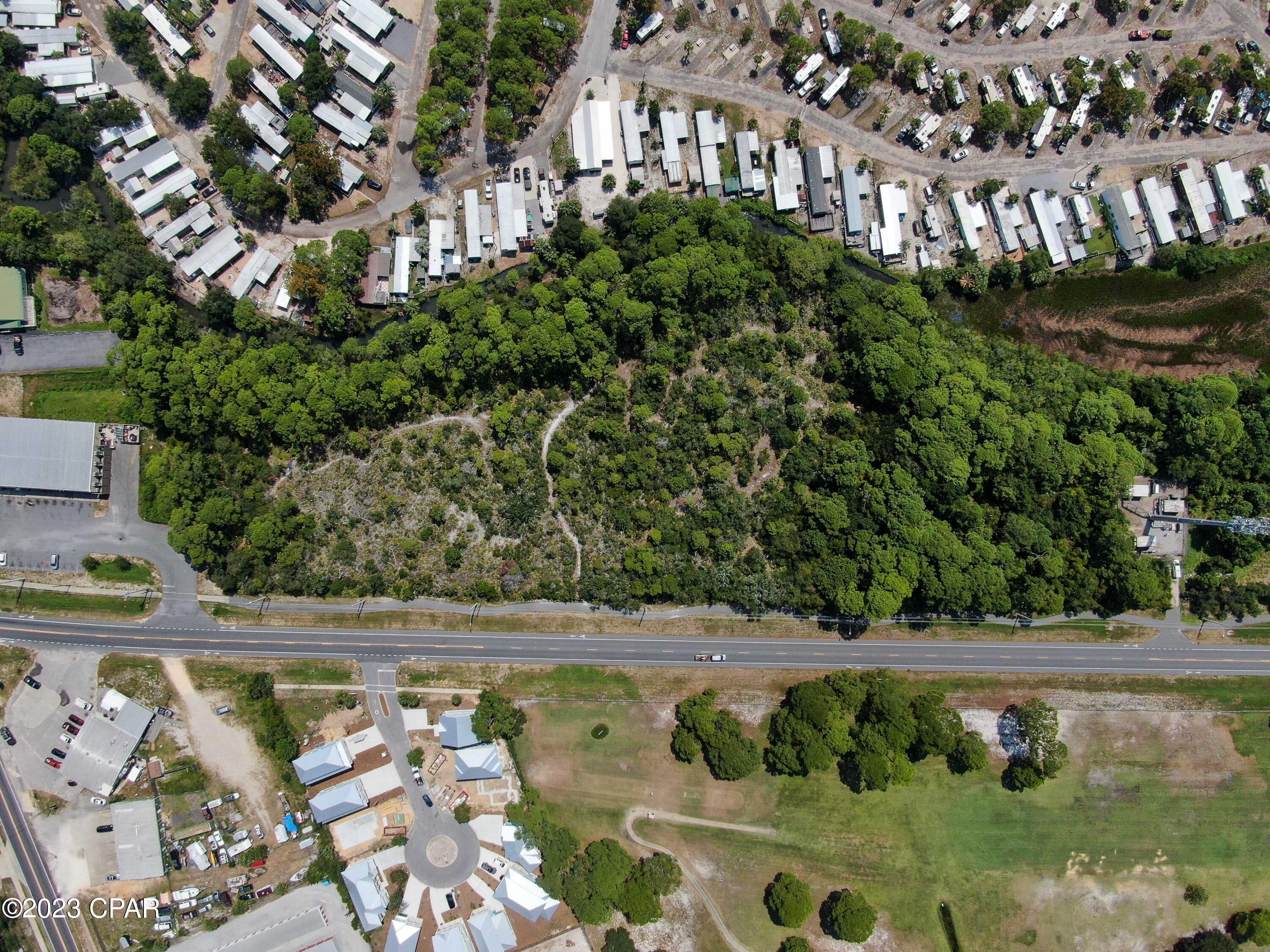 Listing photo id 5 for 9129 Lagoon Drive