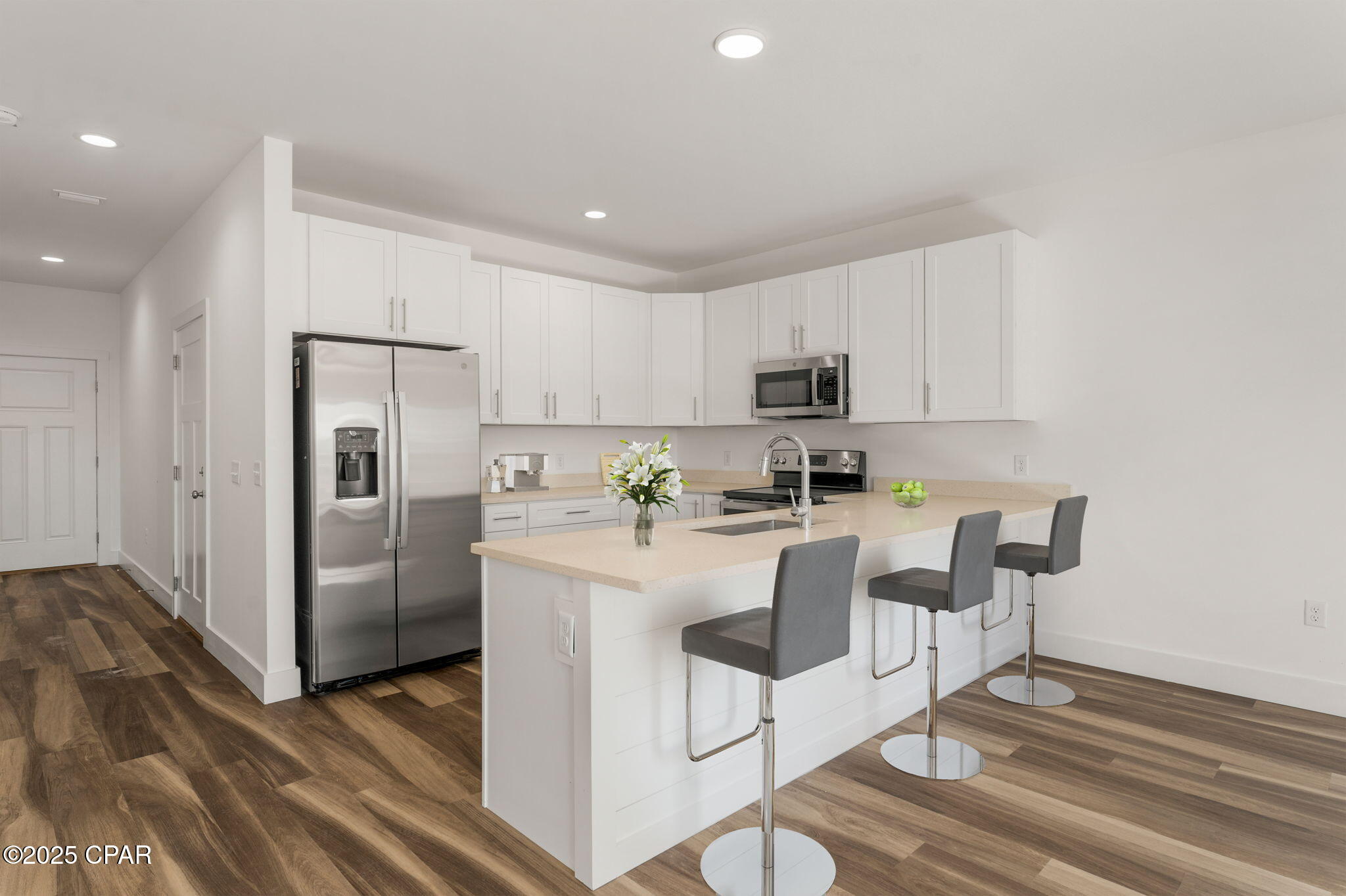 Image 10 For 7025 Patronis Drive