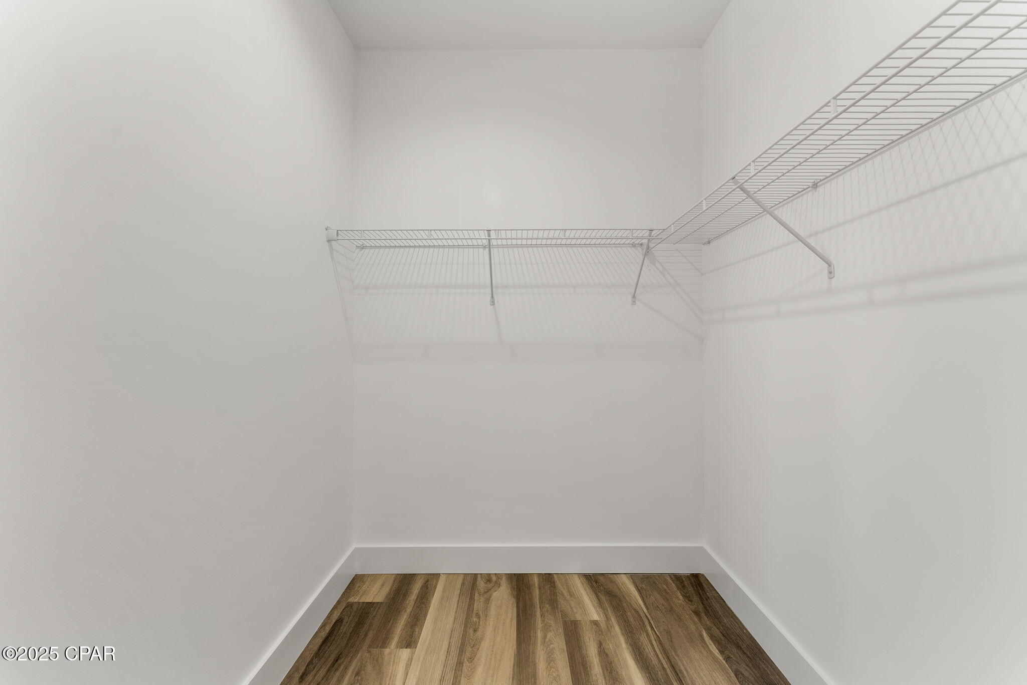 Image 23 For 7025 Patronis Drive