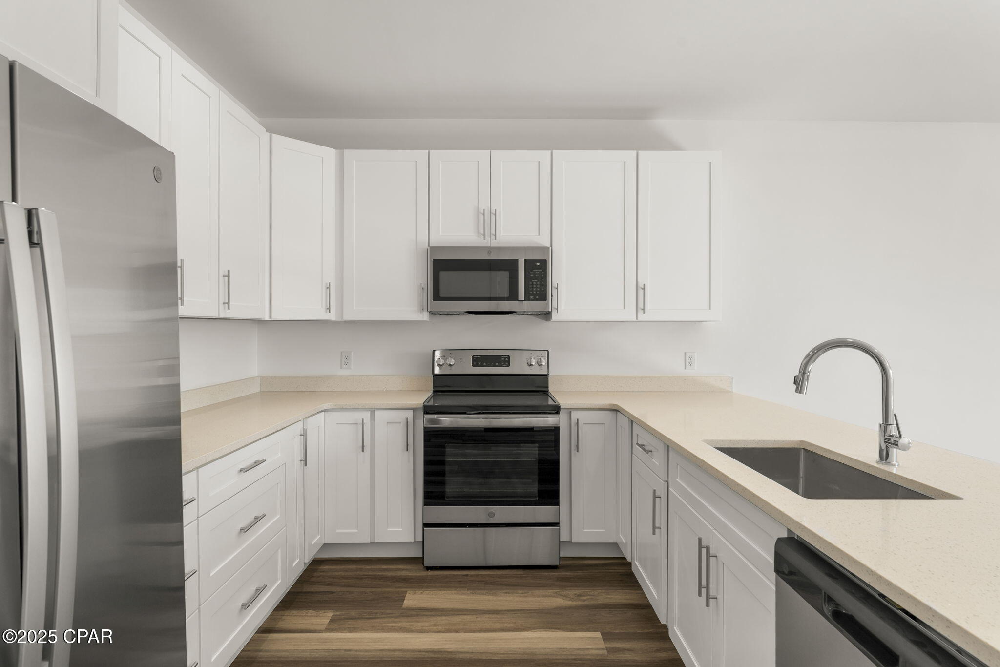 Image 6 For 7025 Patronis Drive