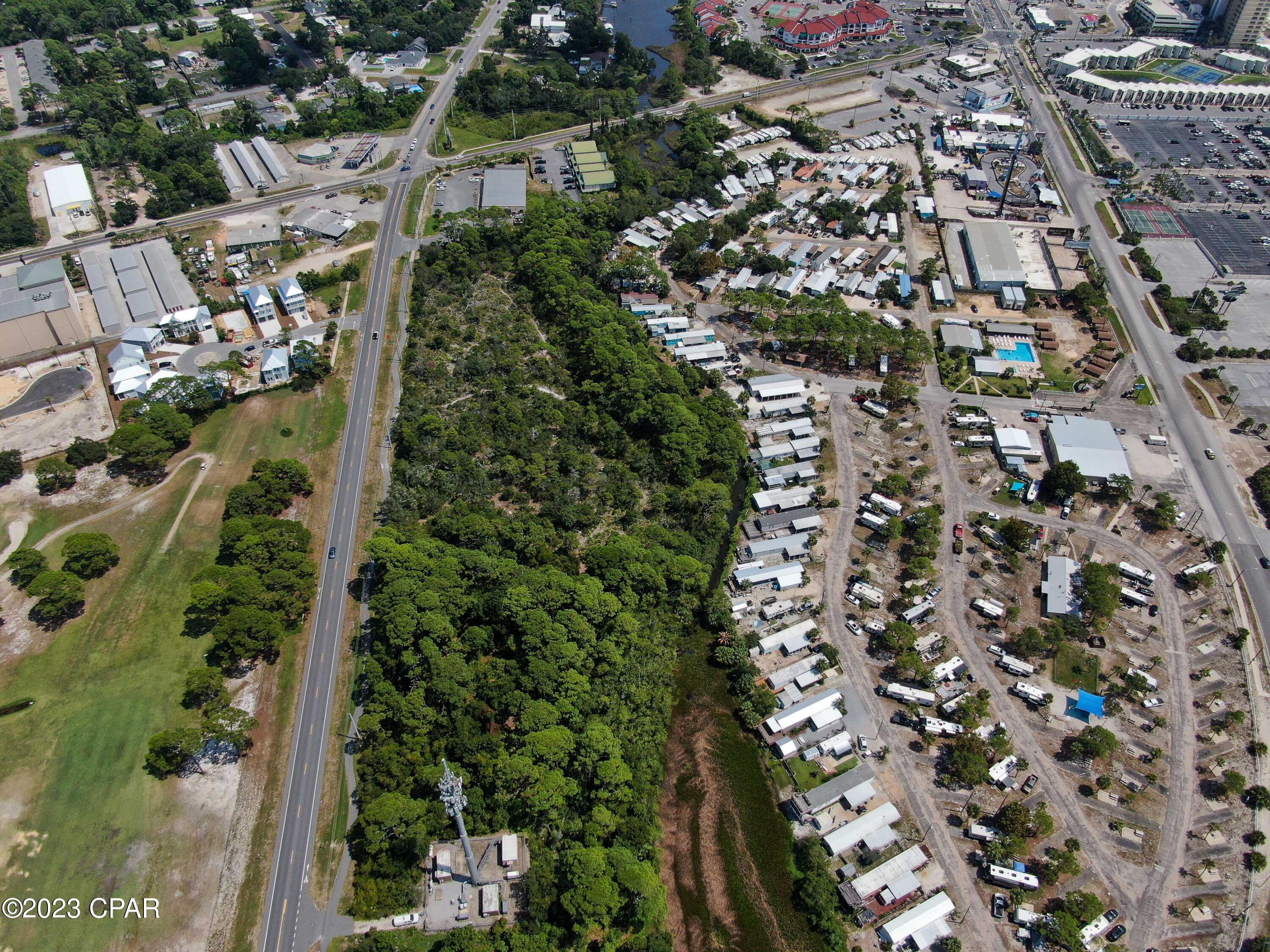 Listing photo id 12 for 9129 Lagoon Drive