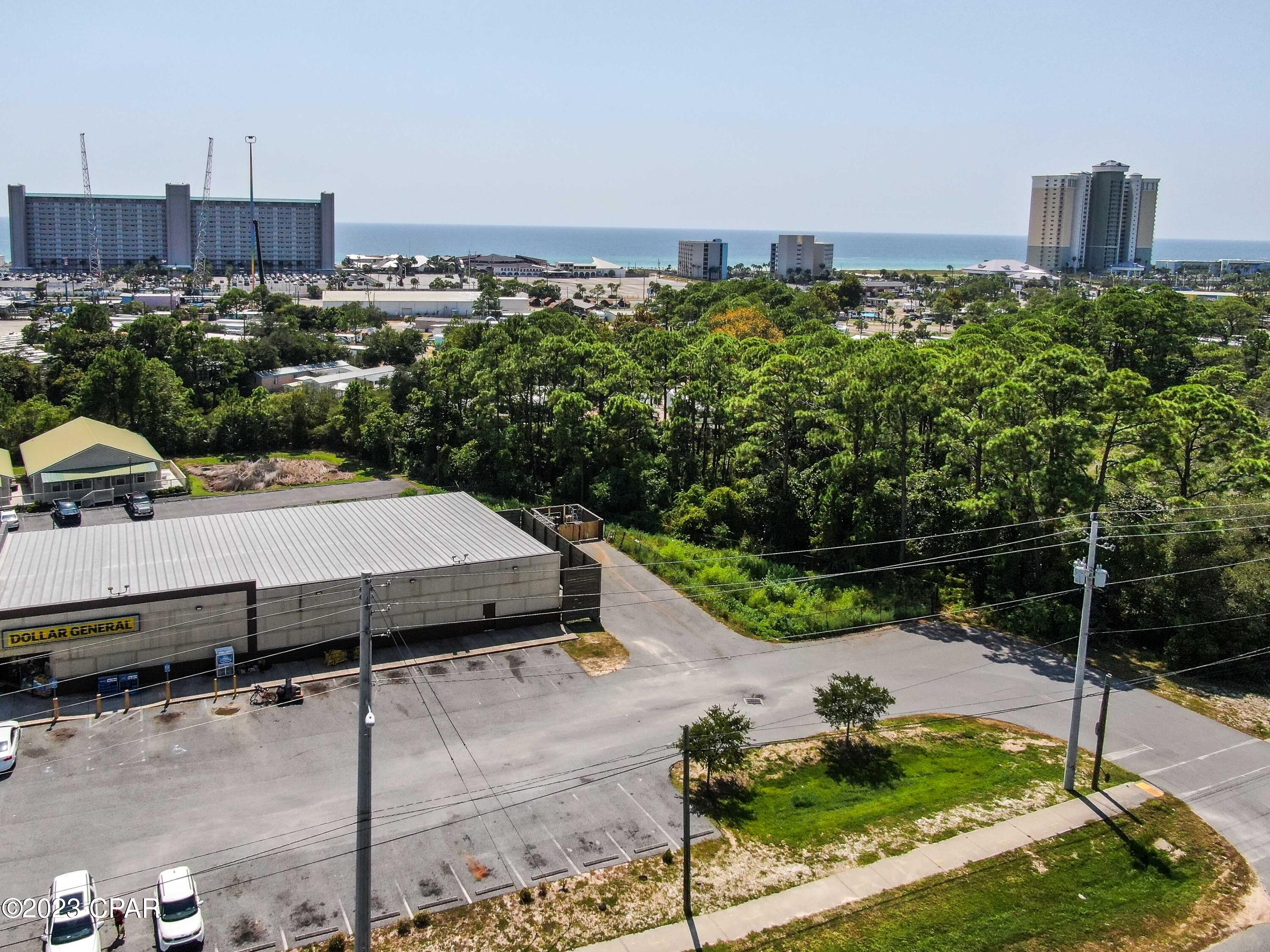 Listing photo id 14 for 9129 Lagoon Drive