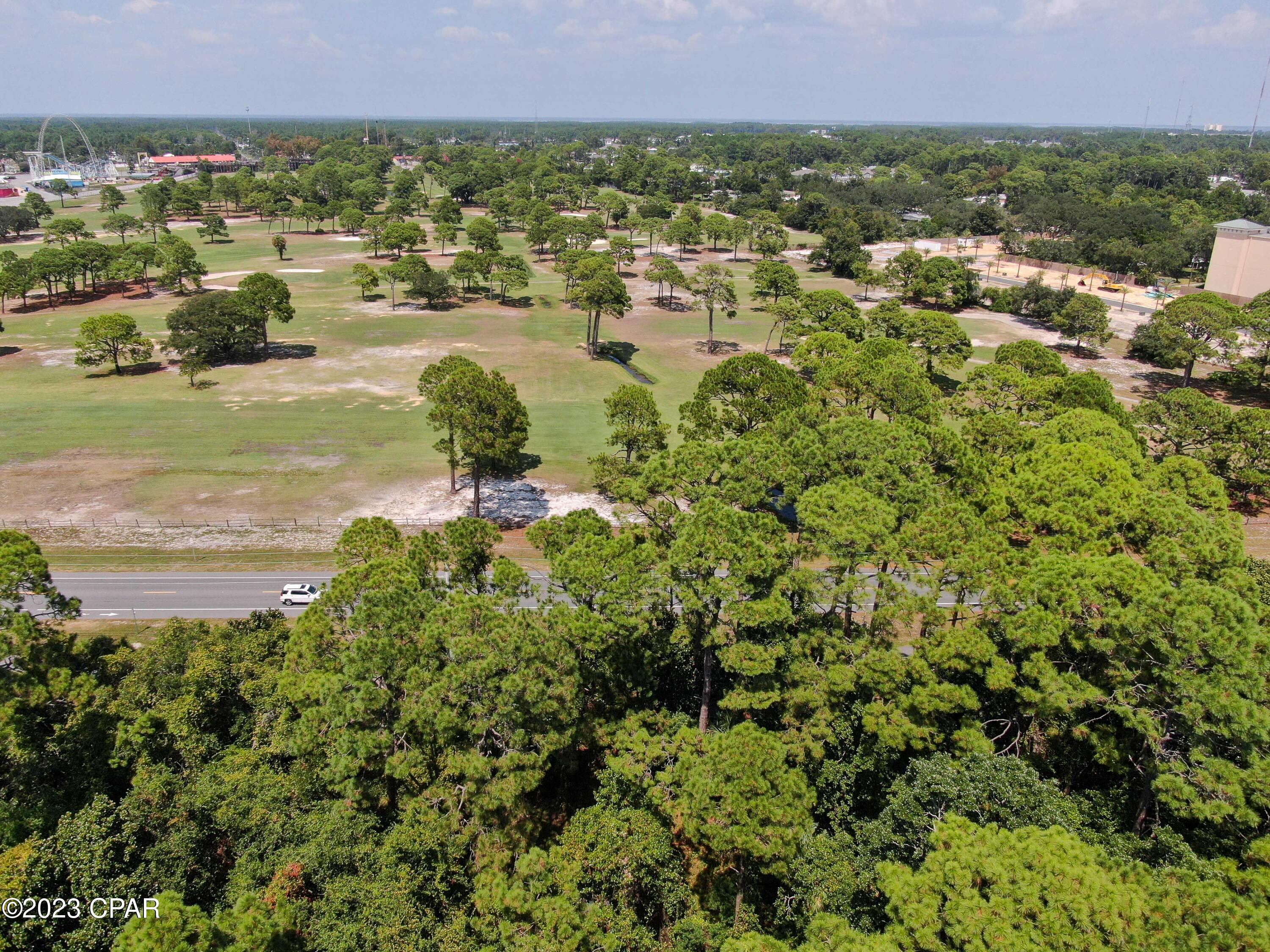 Listing photo id 22 for 9129 Lagoon Drive