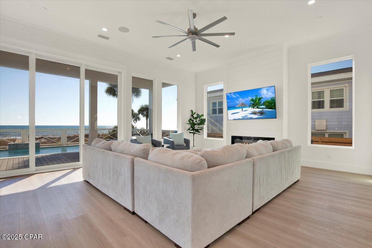 Image 15 For 13401 Oleander Drive