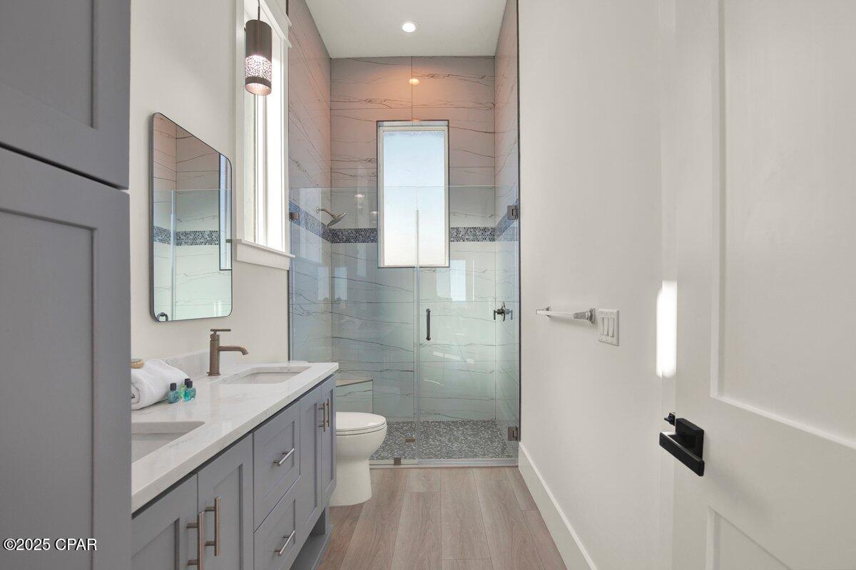 Image 75 For 13401 Oleander Drive