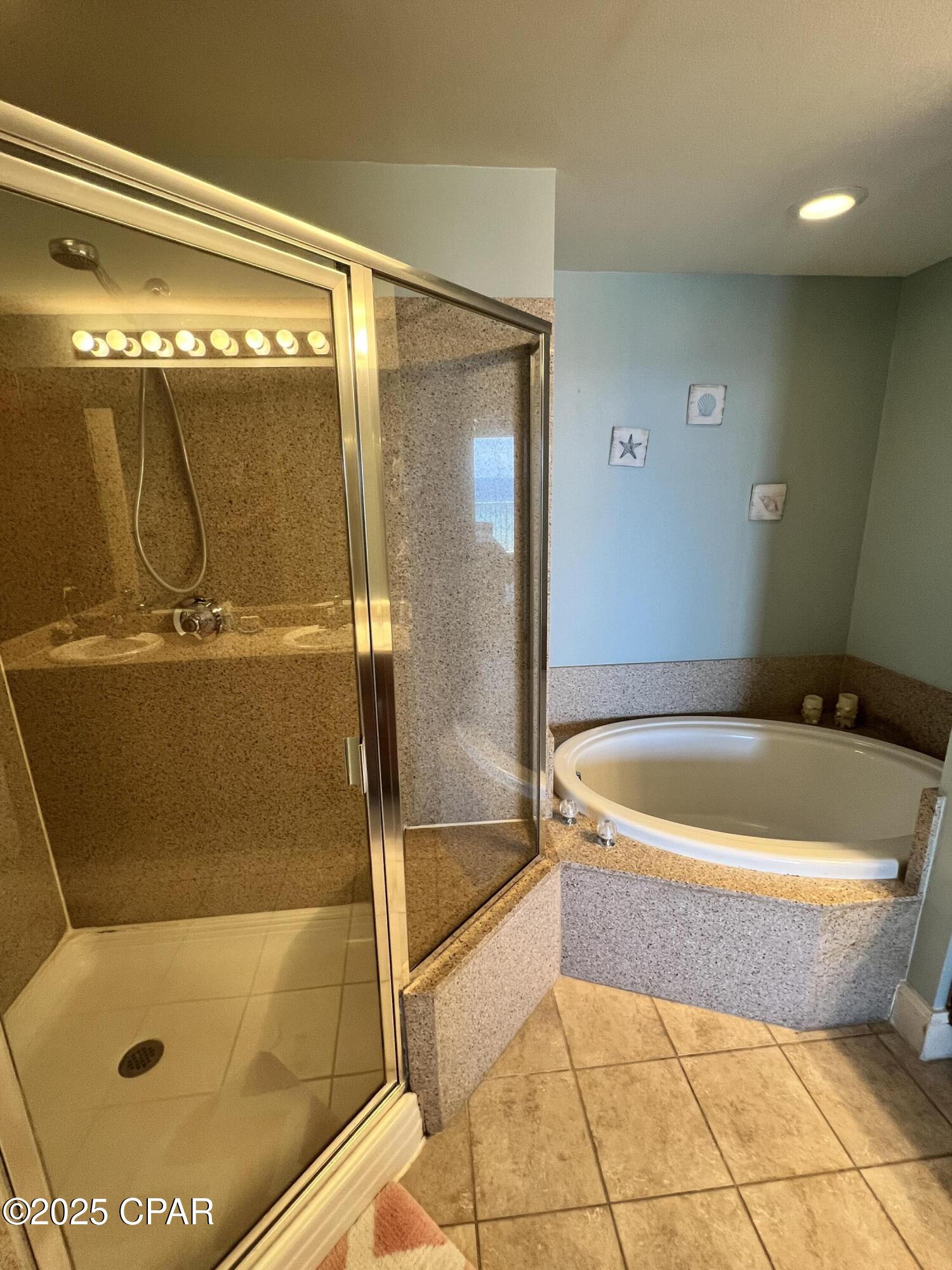 Image 4 For 9860 Thomas Drive 1026