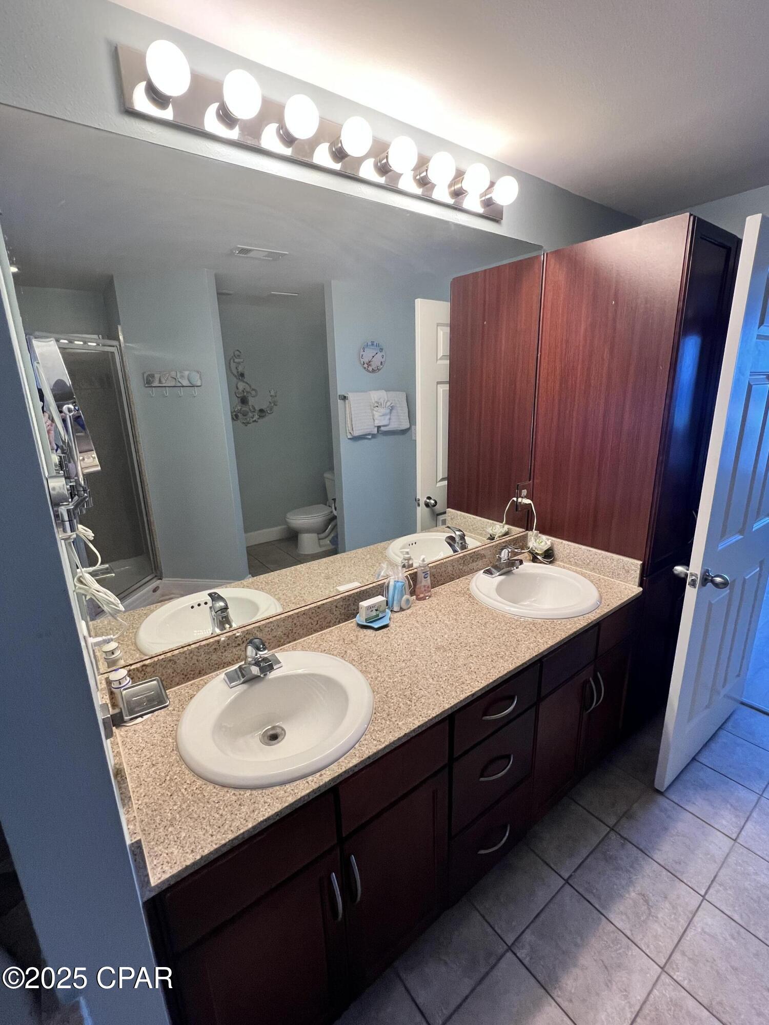 Image 5 For 9860 Thomas Drive 1026