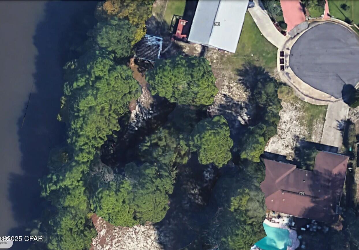 Image 2 For 700 Joan Lane