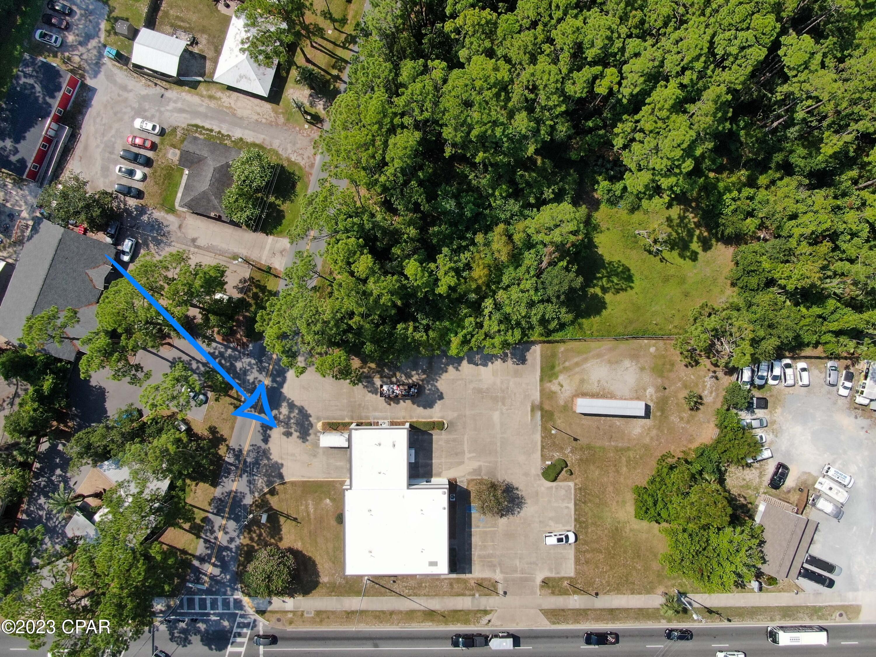 Listing photo id 10 for 9001 Front Beach Road