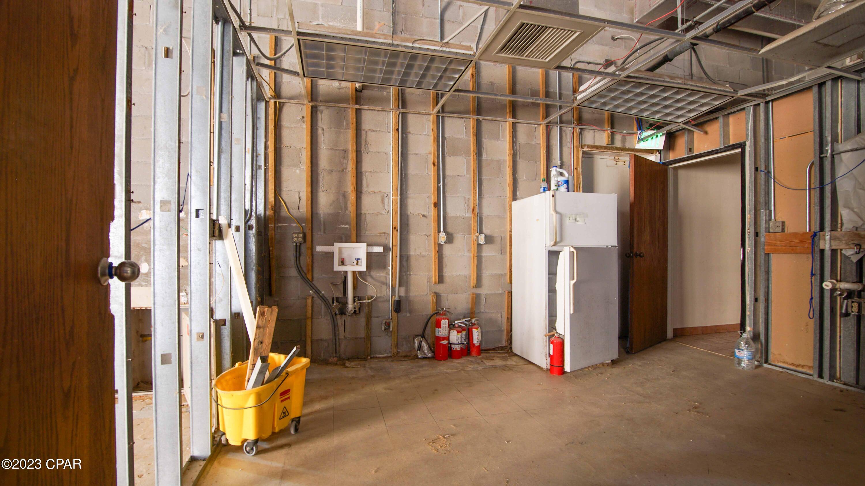 Image 18 For 9001 Front Beach Road