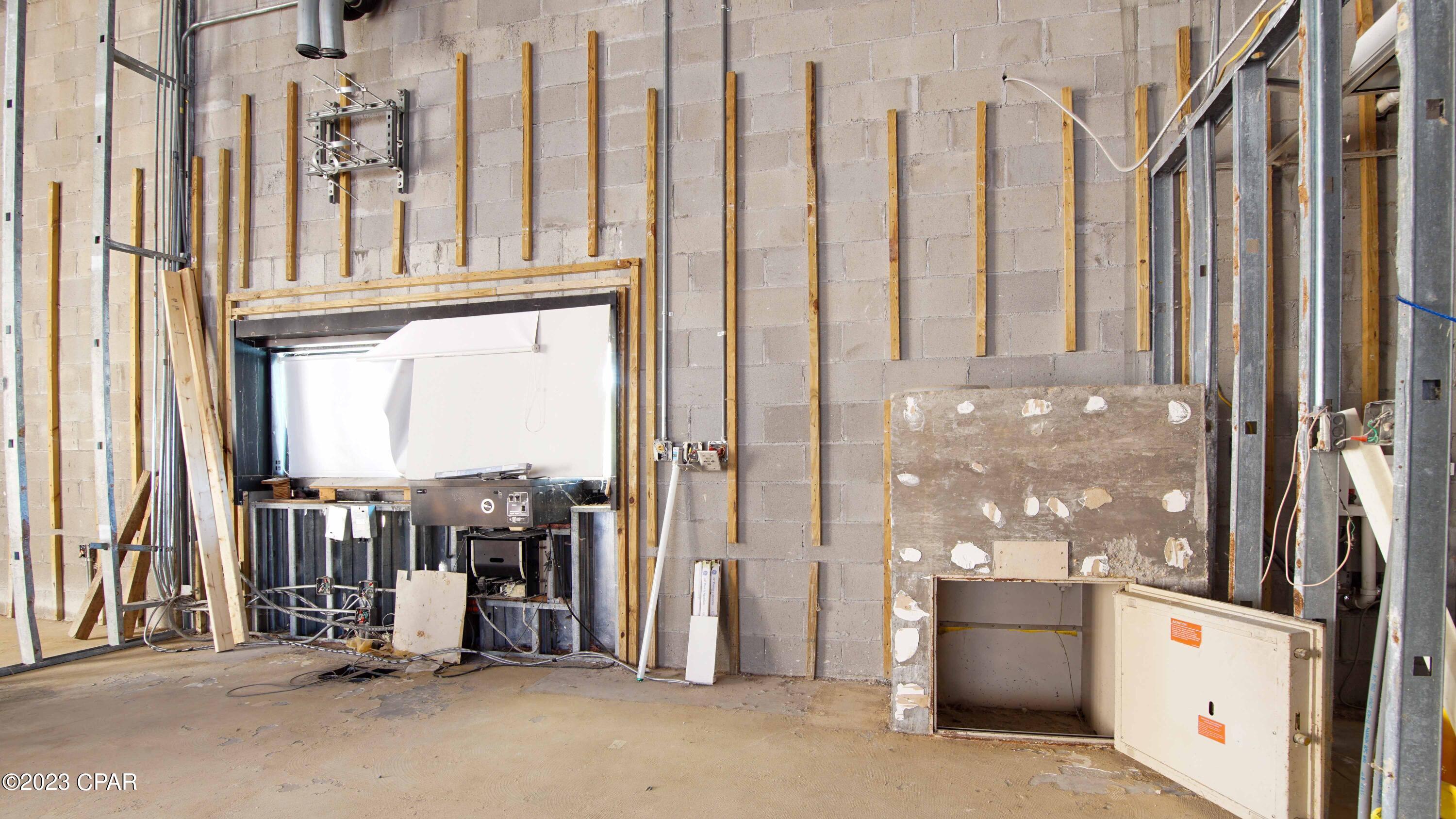 Image 22 For 9001 Front Beach Road