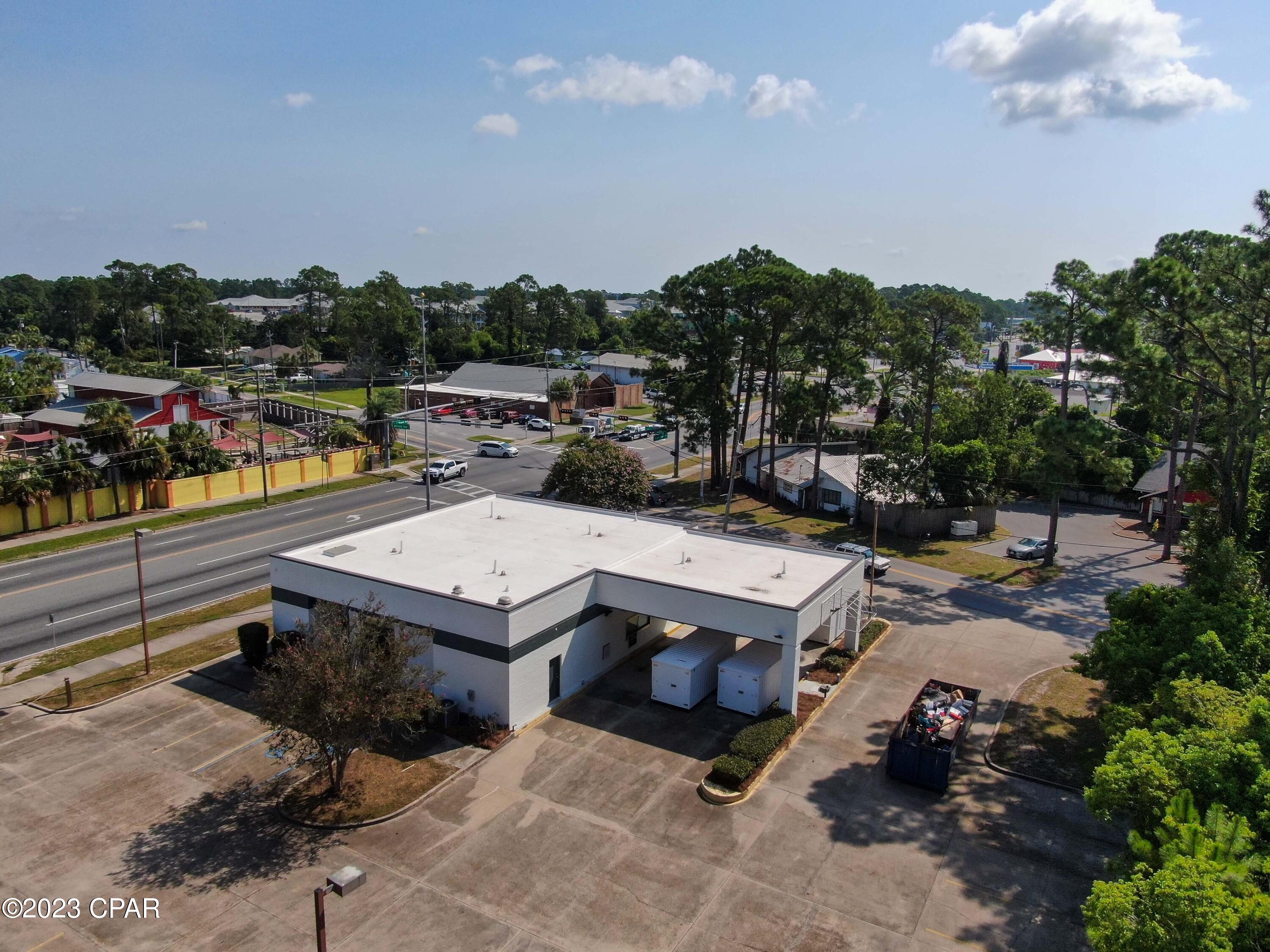 Listing photo id 4 for 9001 Front Beach Road