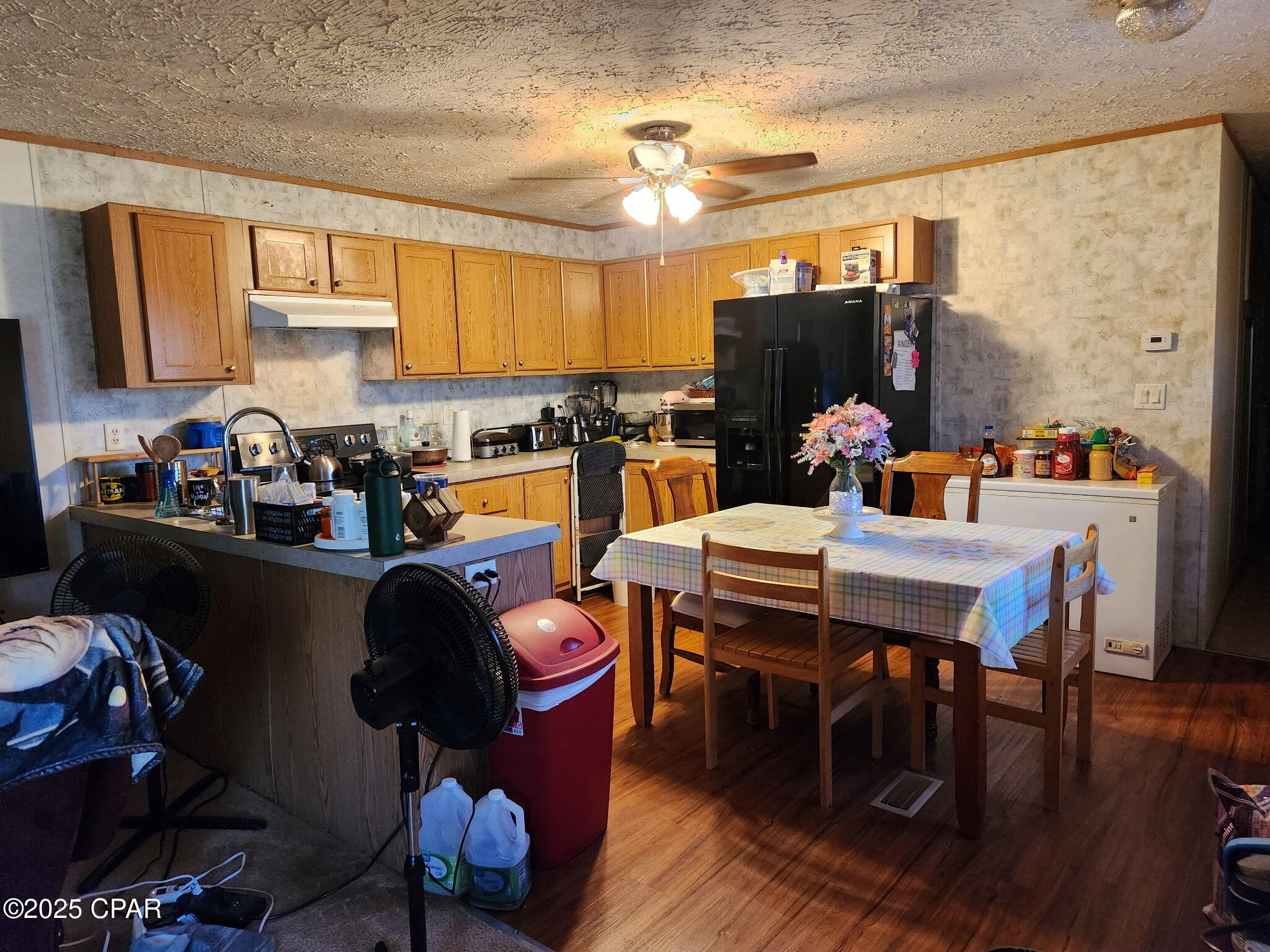 Listing photo id 10 for 13225 Leisure Lane