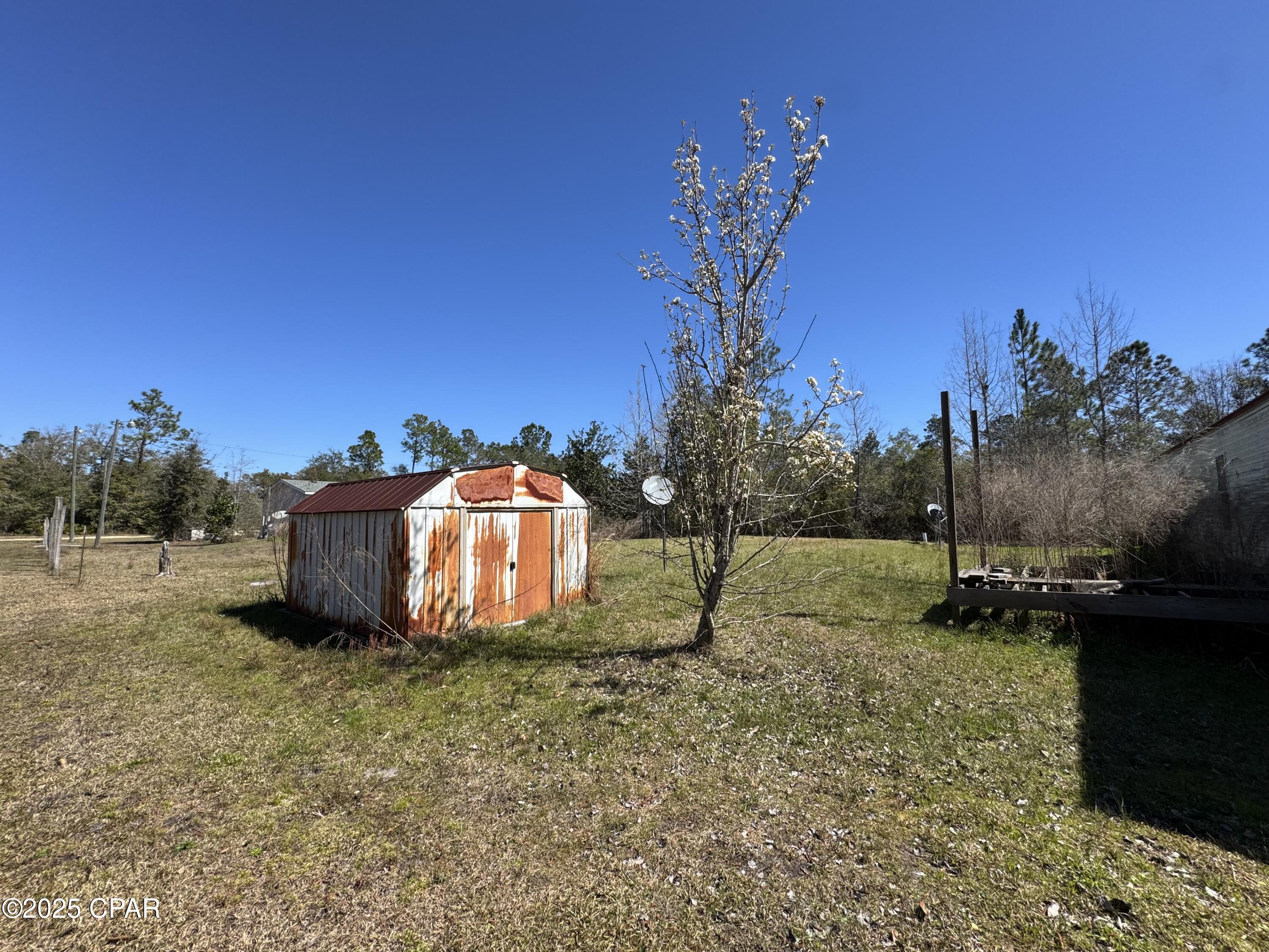 Listing photo id 6 for 13225 Leisure Lane