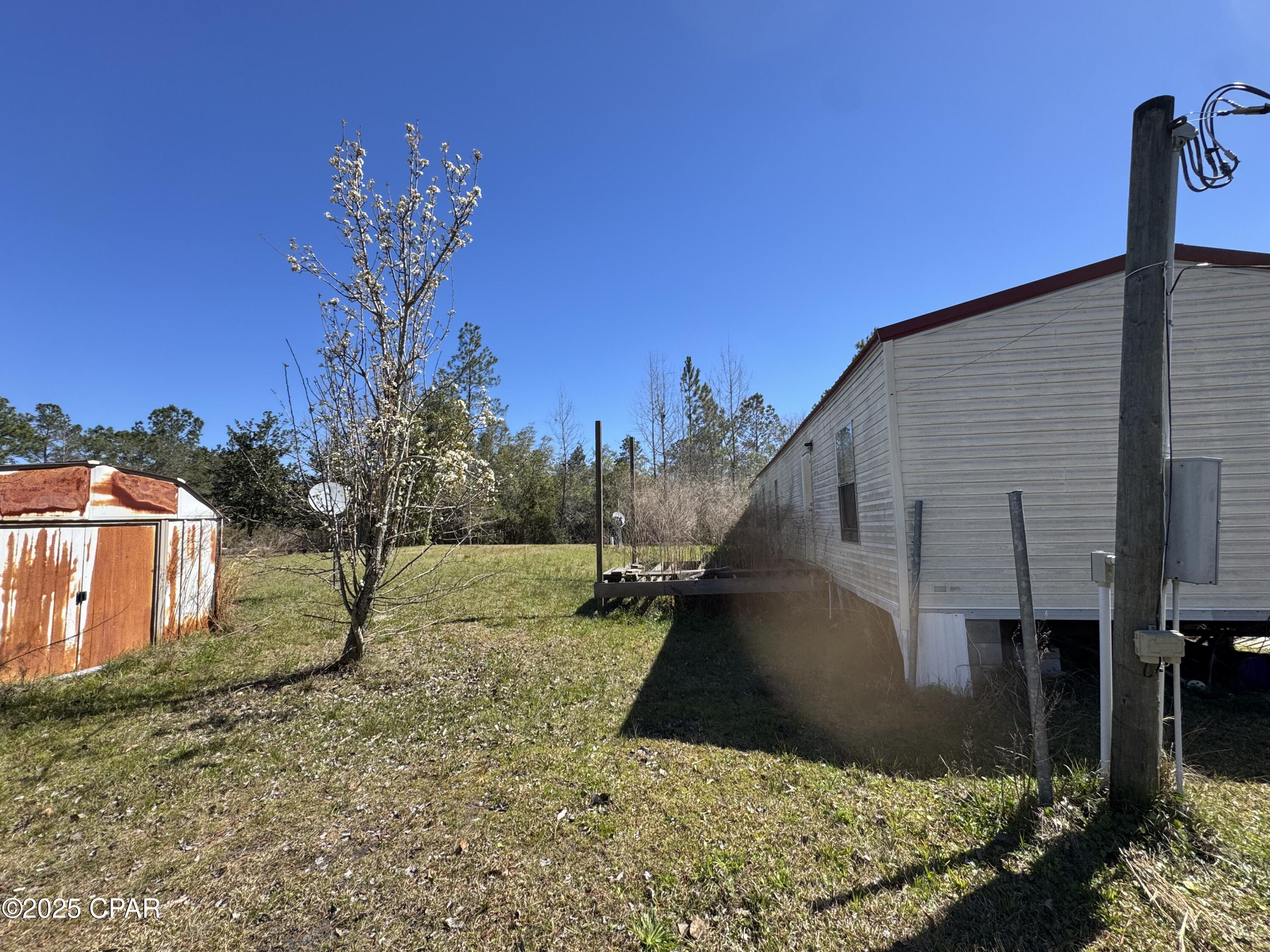 Listing photo id 7 for 13225 Leisure Lane