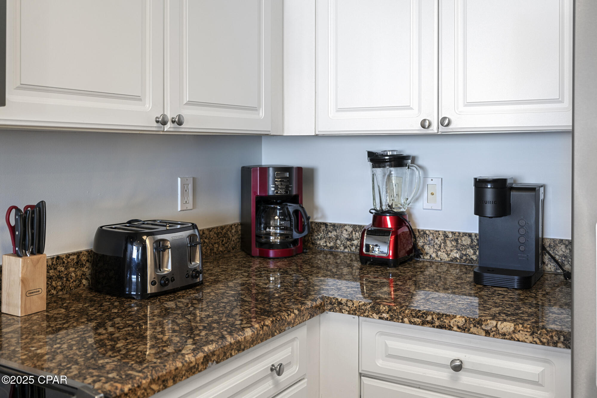 Image 15 For 9450 Thomas Drive 1804b