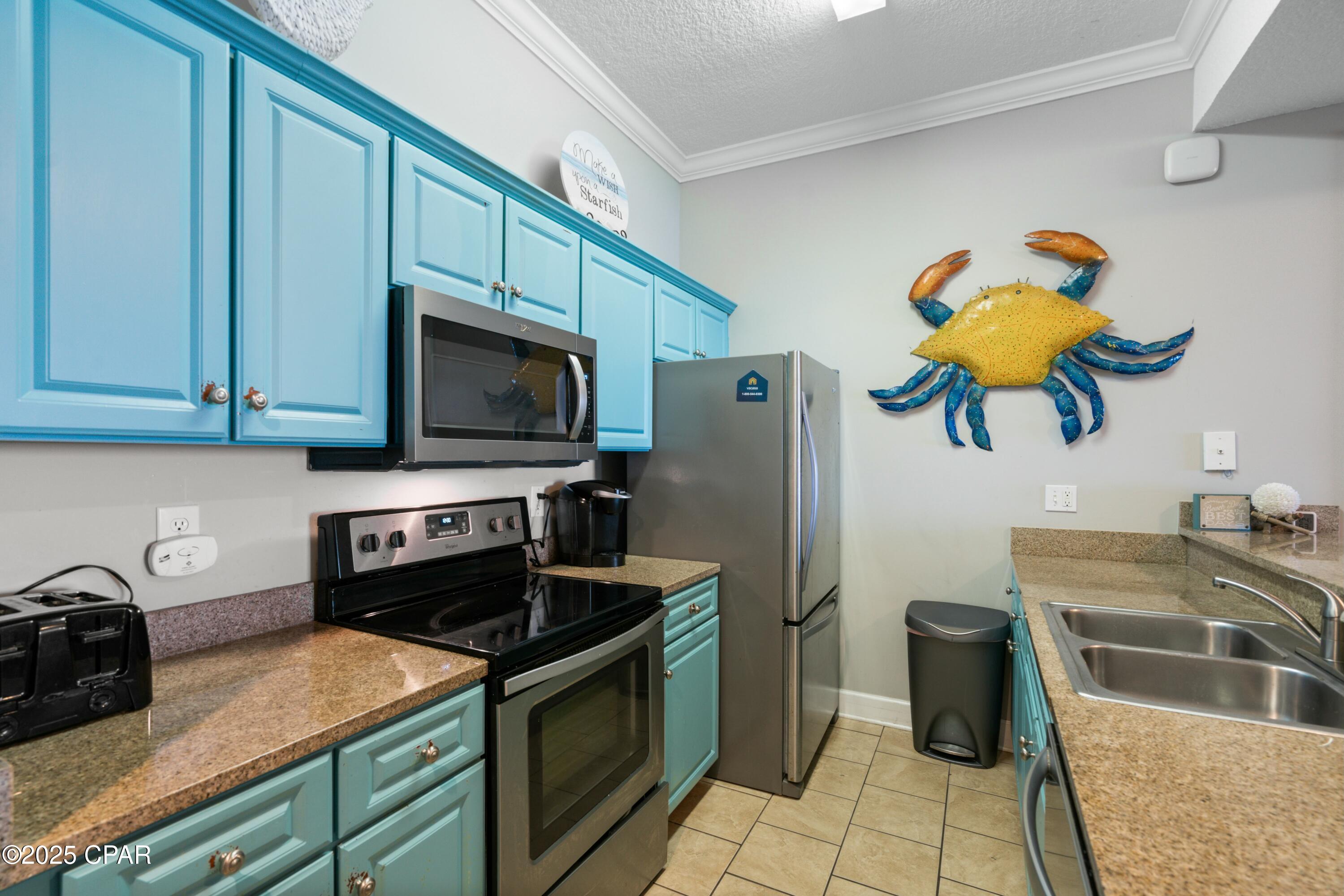 Image 10 For 10611 Front Beach Road 2001